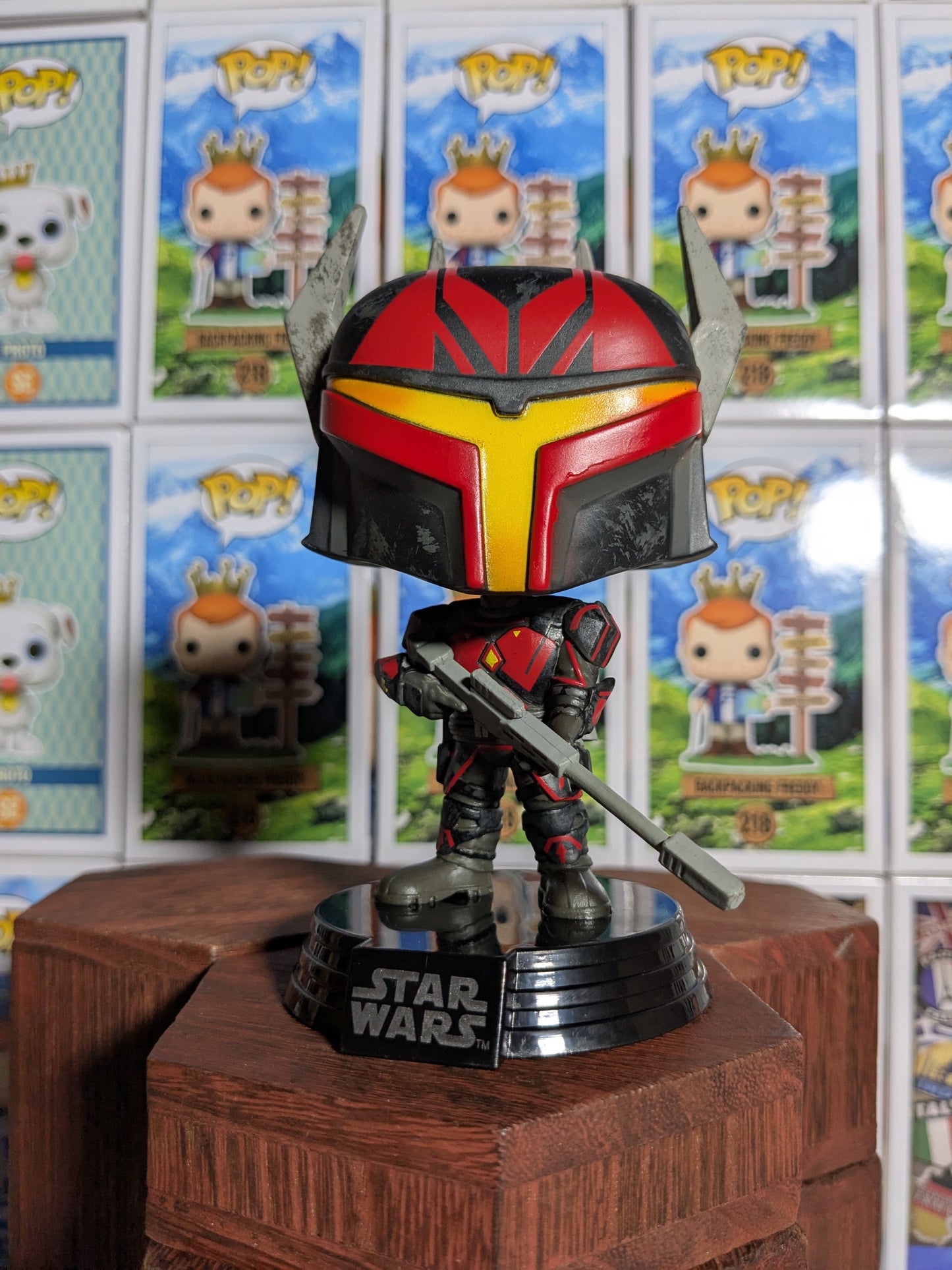 Funko pop : Darth Maul & Gar Saxon (Glow/Damaged Box/Opened)