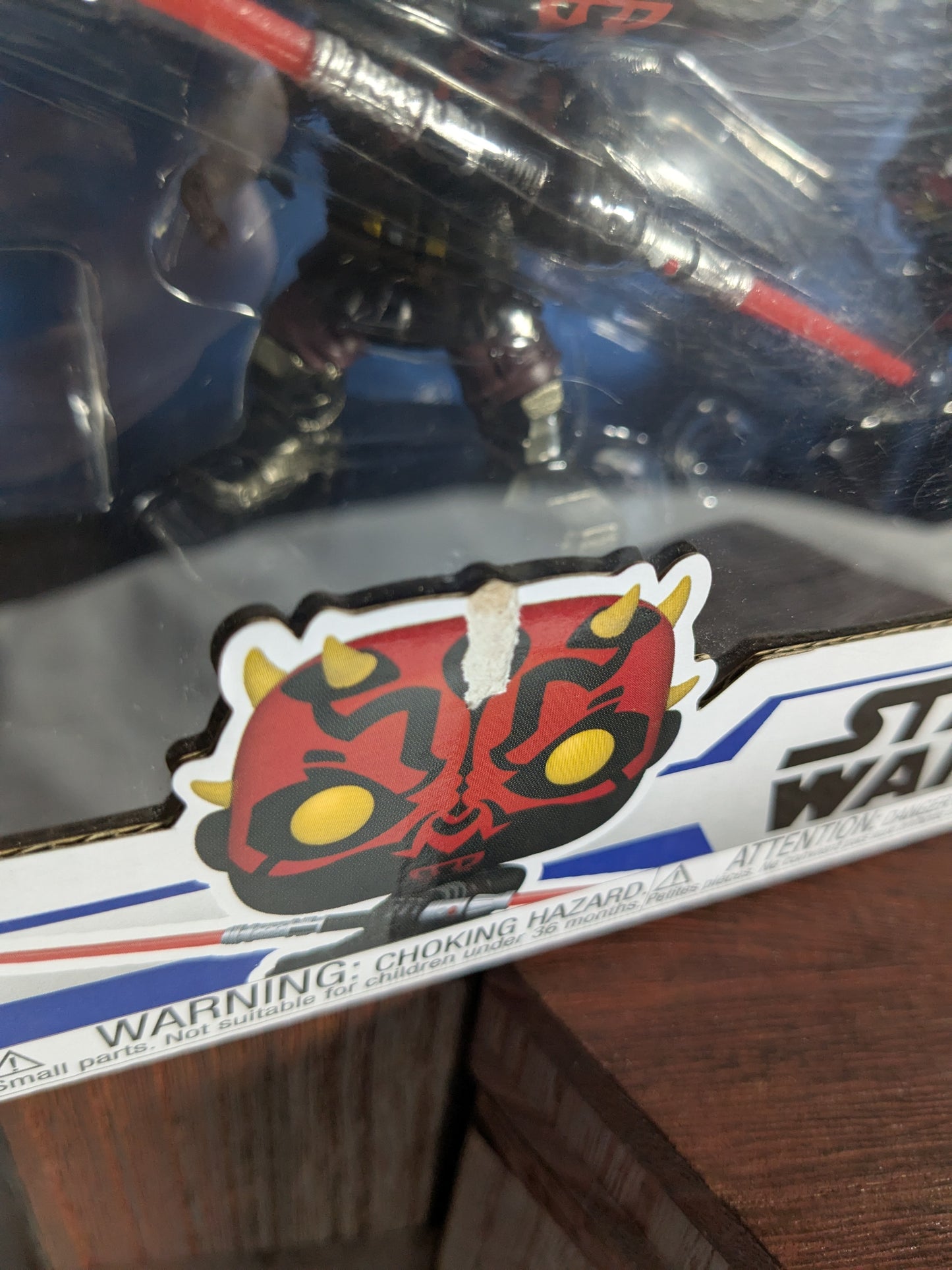 Funko pop : Darth Maul & Gar Saxon (Glow/Damaged Box/Opened)