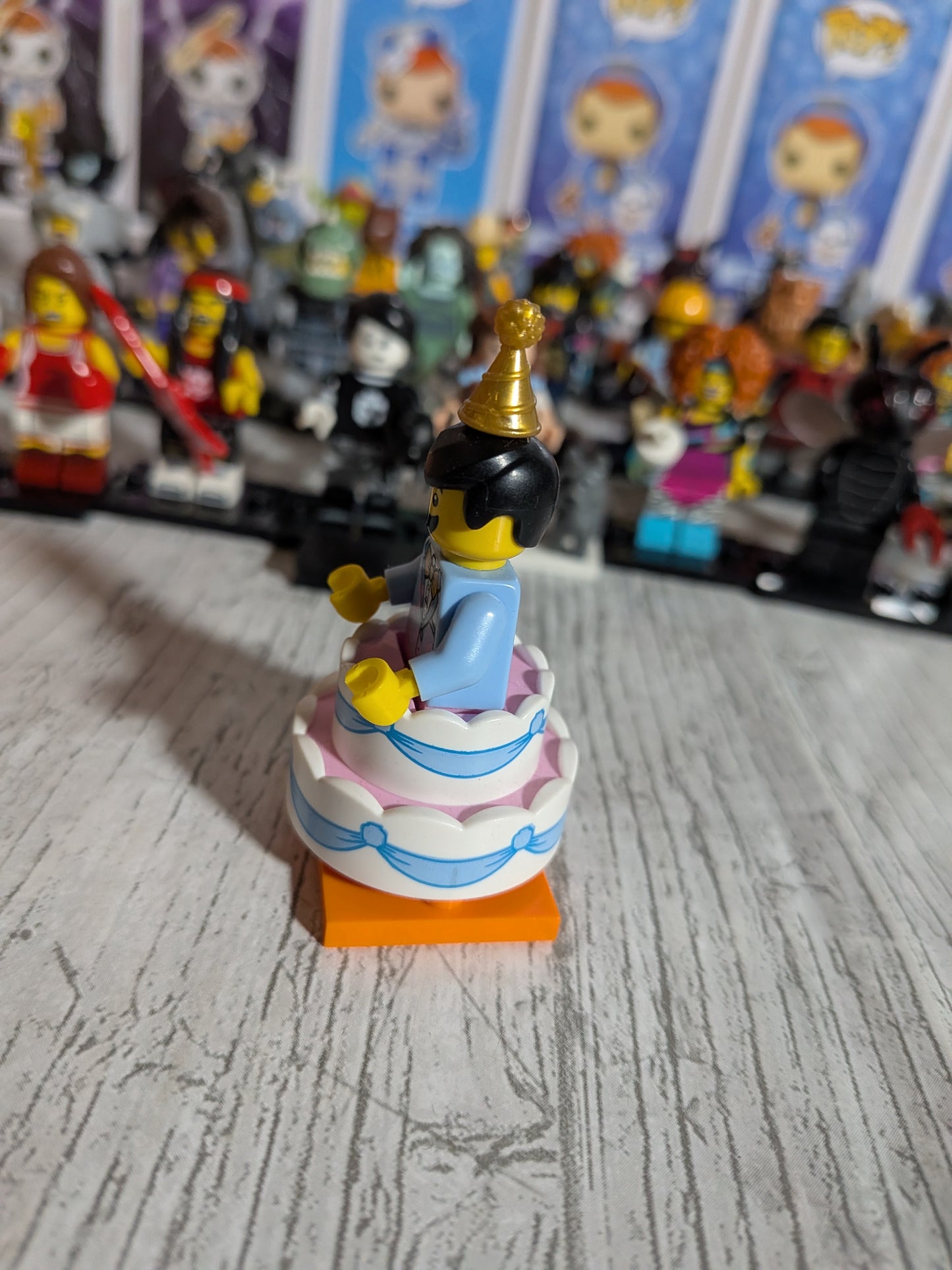 LEGO Minifiguren - Geburtstagstorten-Mann