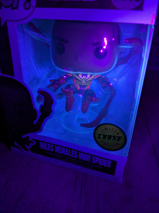 Funko pop Marvel Comics #1448 - Miles Morales Iron Spider (Chase)