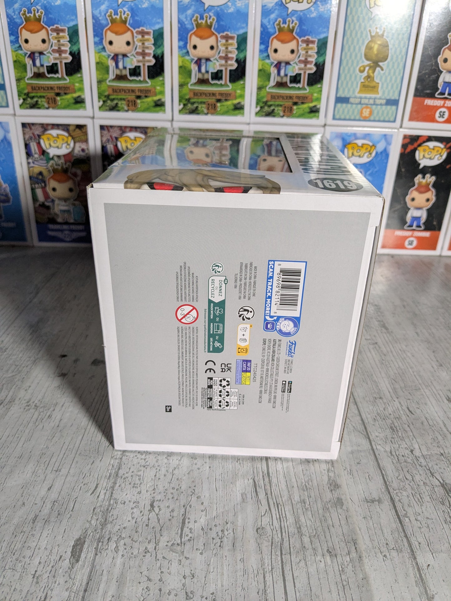 Funko pop 1619 : Jaw Titan (Damaged Box / Opened)