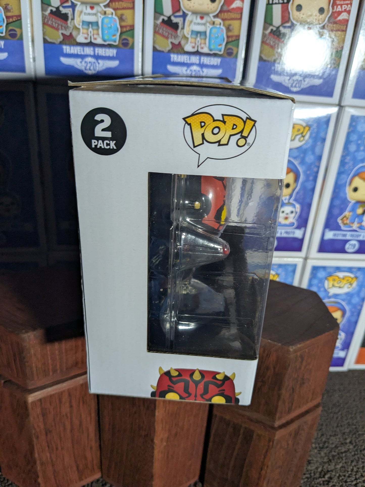 Funko pop : Darth Maul & Gar Saxon (Glow/Damaged Box) - CapyToys