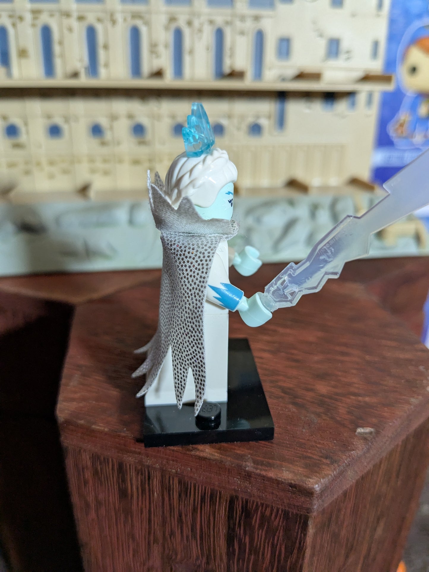 Lego Minifigures : Ice Queen