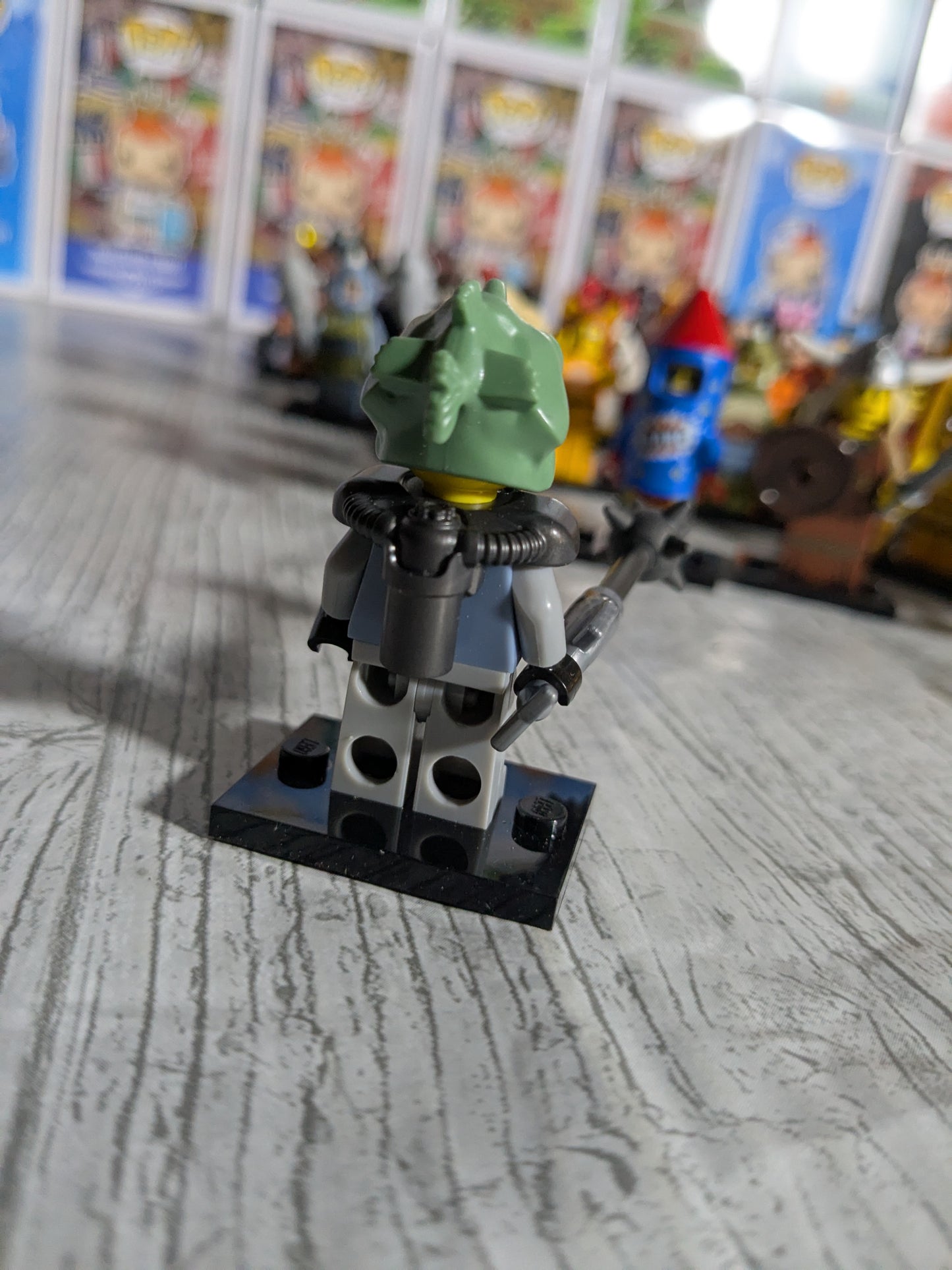 LEGO Minifigures : Shark Army Angler
