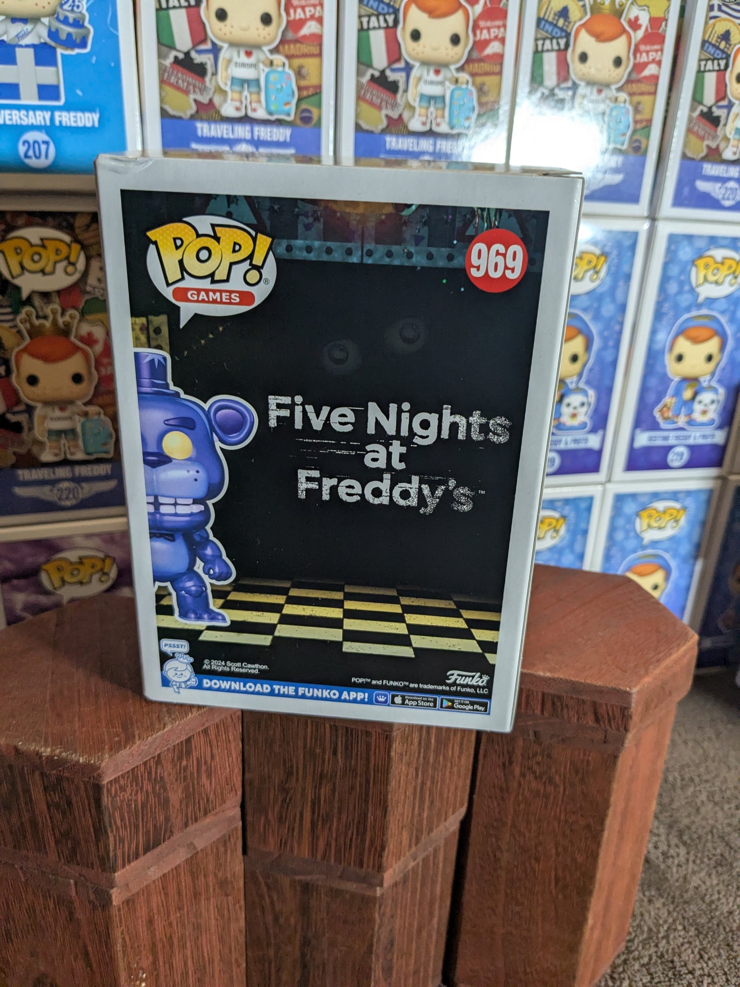 Funko Pop 969: Moonlight Freddy (AE)