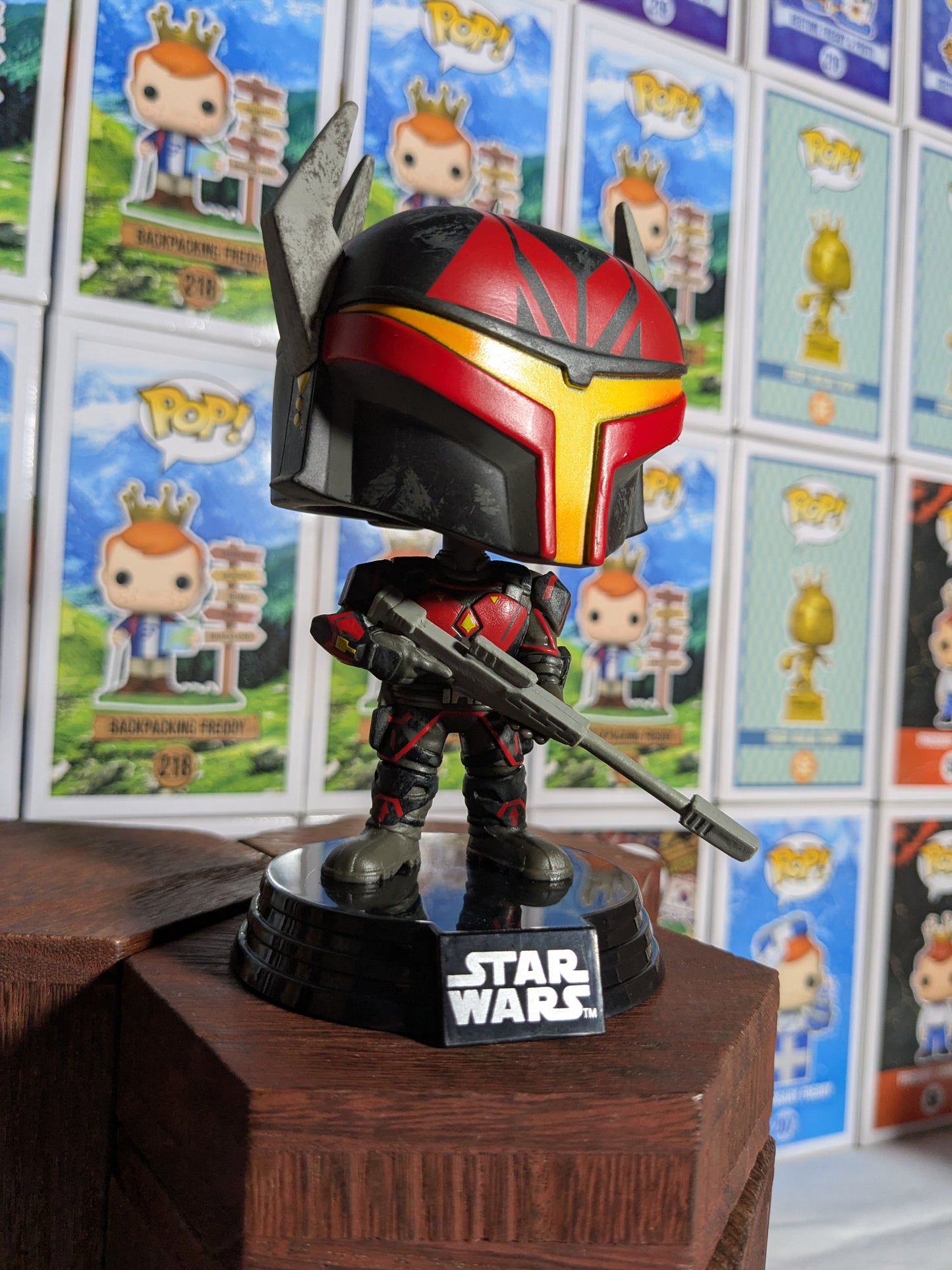 Funko pop : Darth Maul & Gar Saxon (Glow/Damaged Box/Opened)