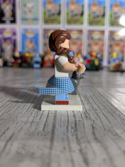 LEGO Minifigures : Dorothy Gale & Toto (lire description)