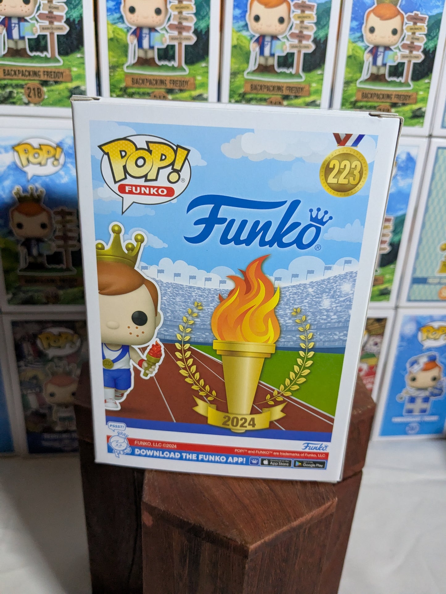 Funko pop 223 : Freddy Funko Torch Bearer