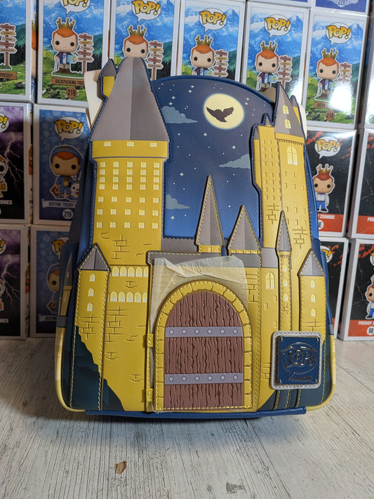 Loungefly - Harry Potter Hogwarts Castle Mini Backpack & Funko pop 15- Albus Dumbledore (Golden) 🪄
