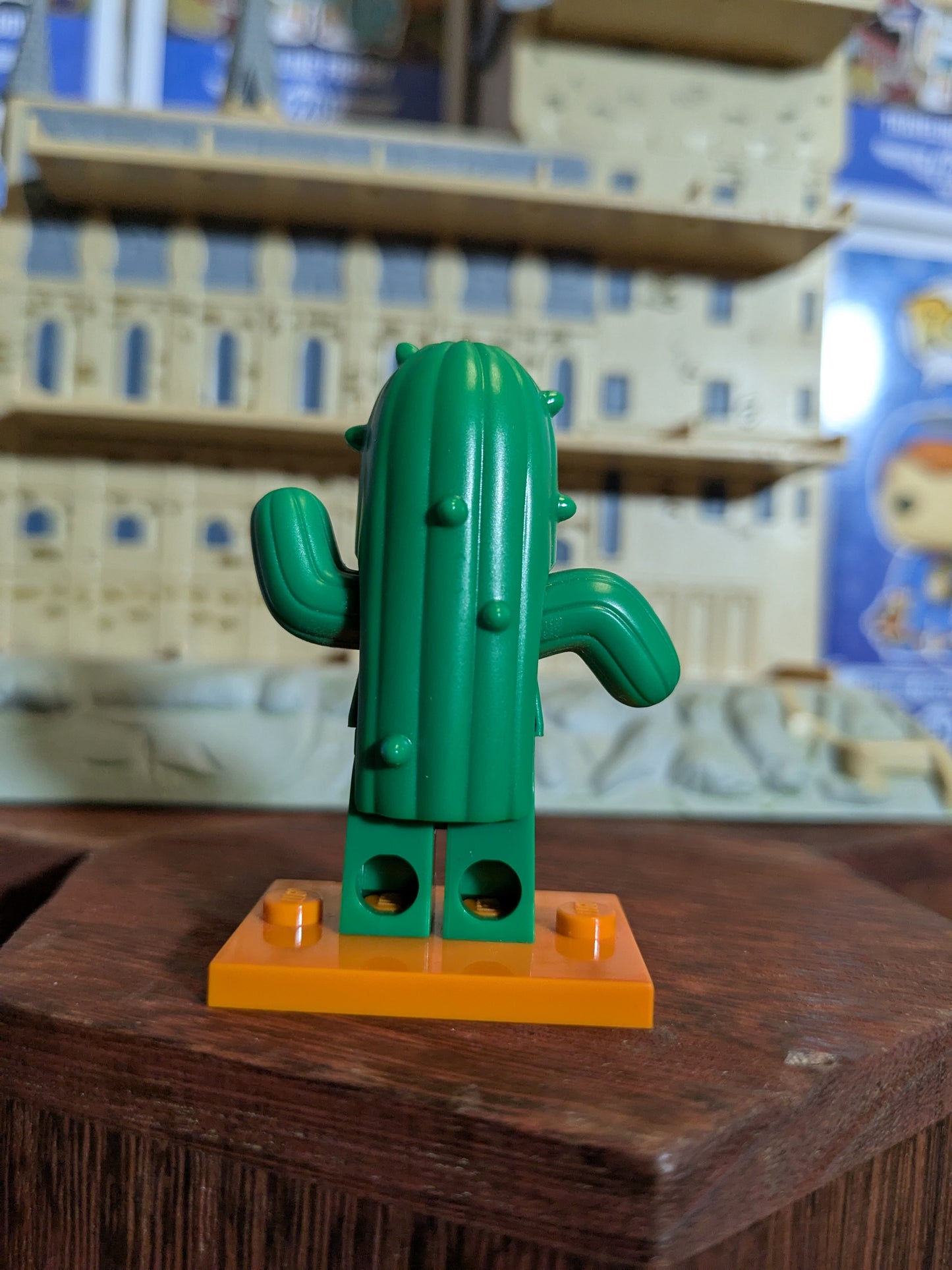 Lego Minifigures : Cactus Girl