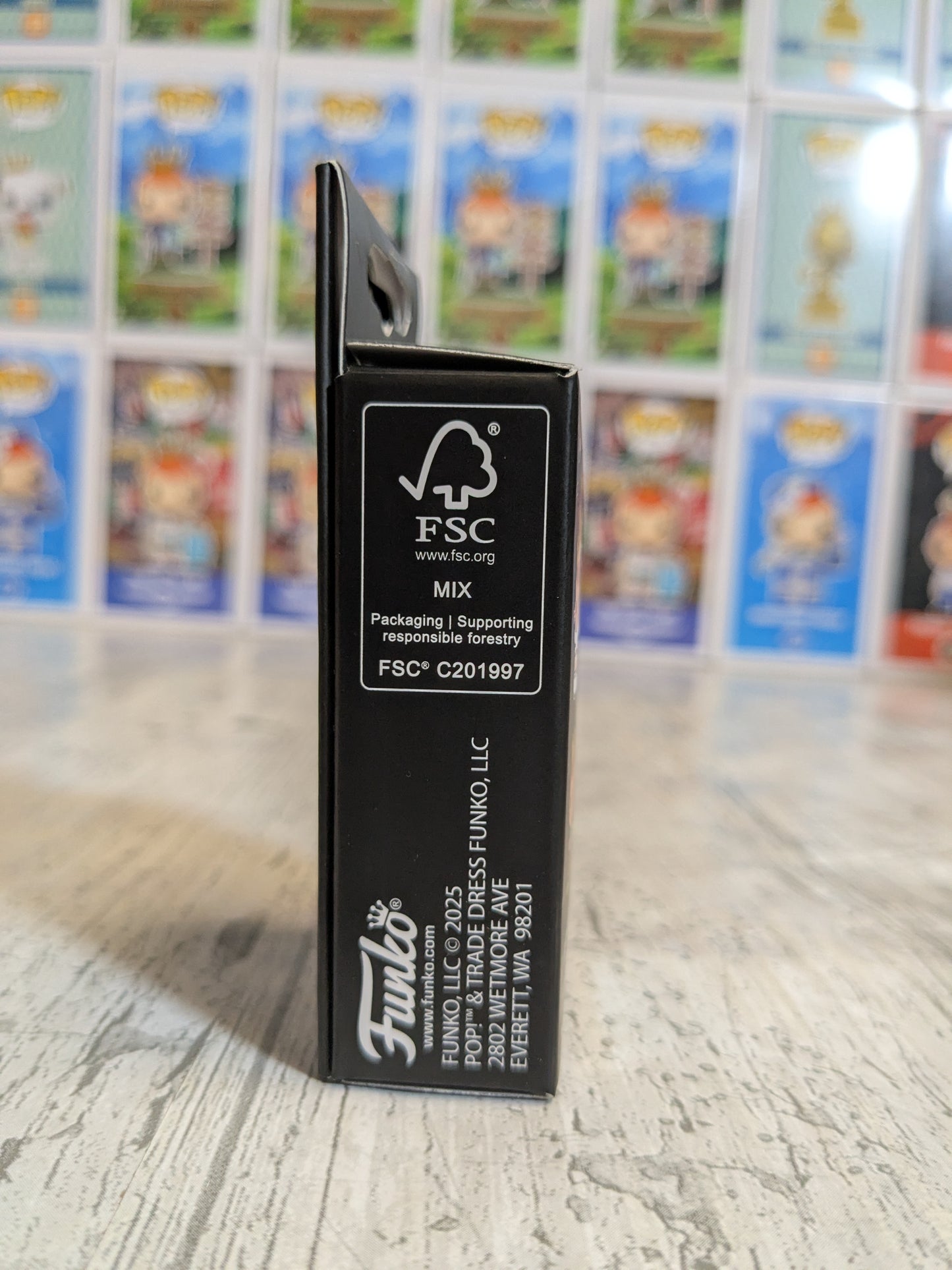 Funko Europe 5th Anniversary Mystery Pin : I Love Europe Freddy