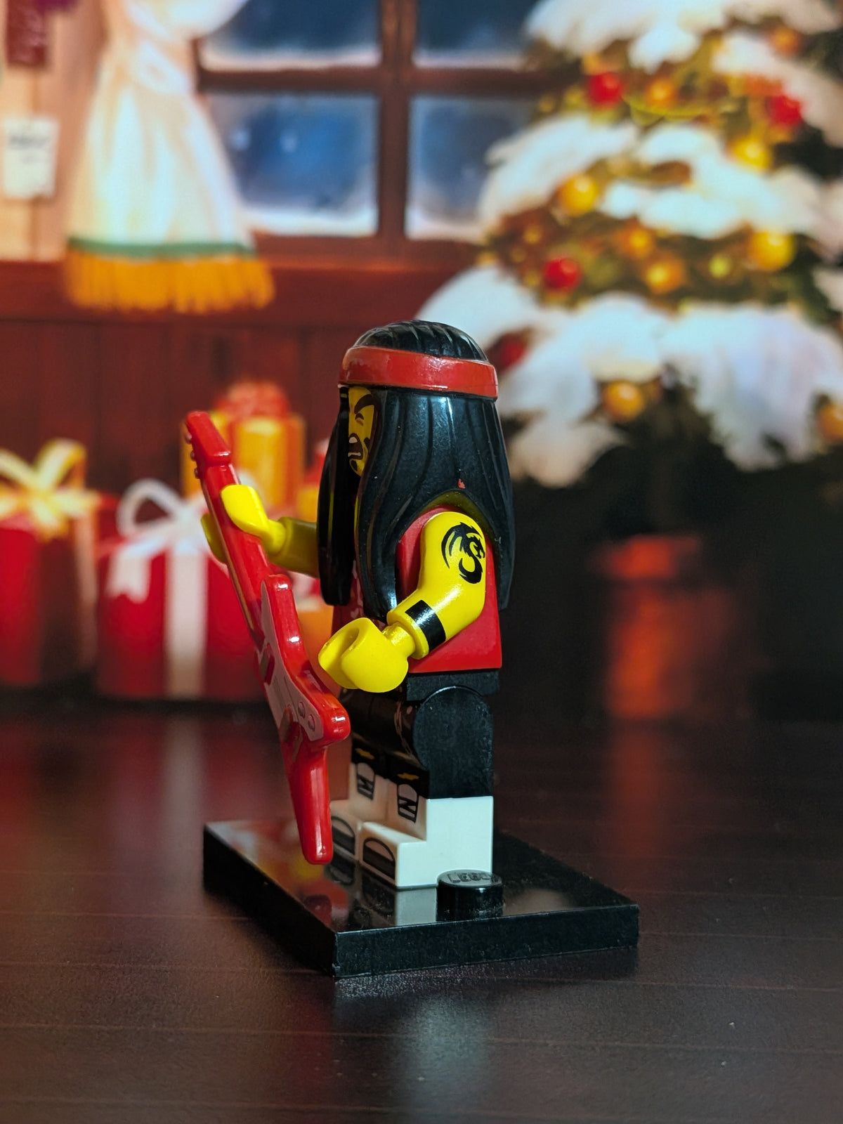 LEGO Minifigures - Gong & Guitar Rocker