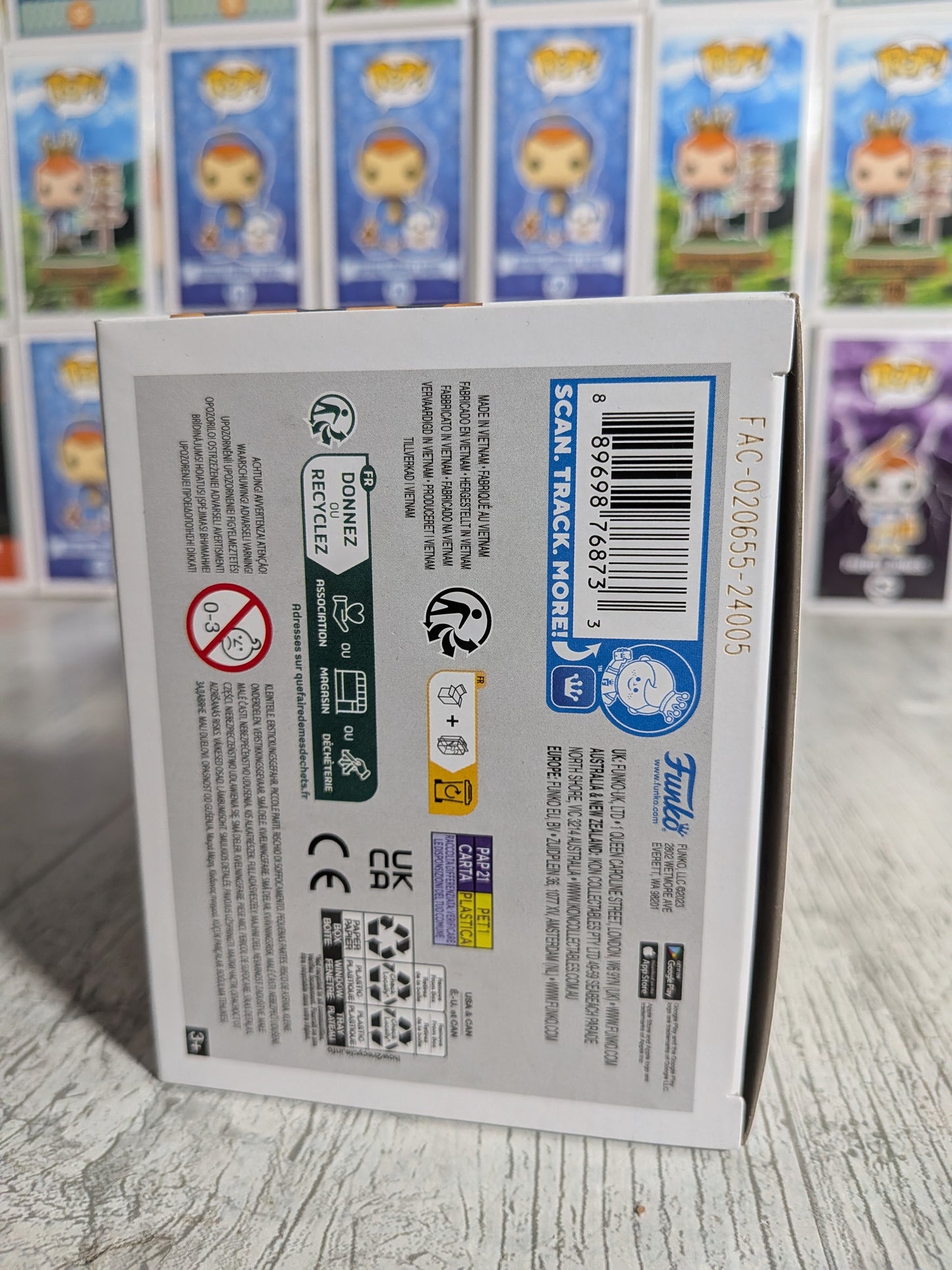 Funko pop Disney #1104 - Winnie the Pooh (Diamond)