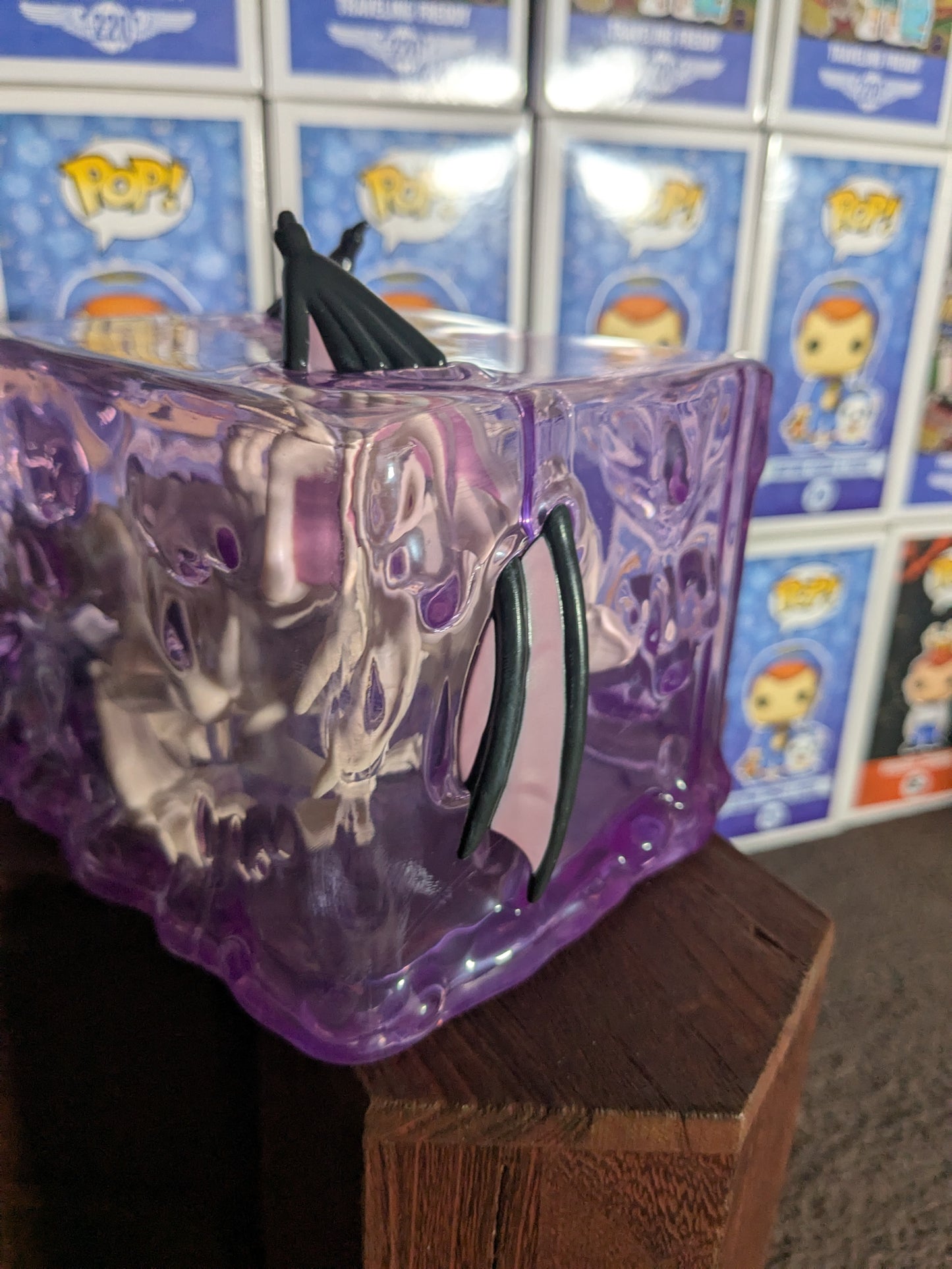 Funko pop 1069: Cubo gelatinoso con Dracolich (plastica luminosa/aperta/danneggiata)