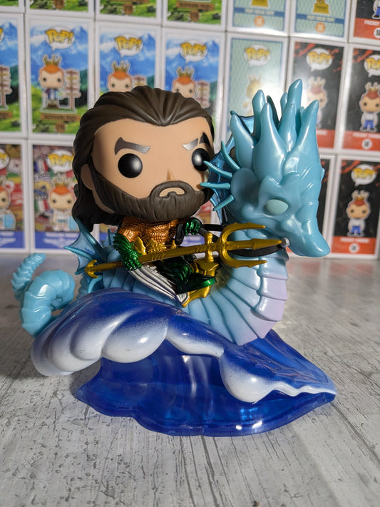 Funko pop 295 : Aquaman and Storm (Damaged Box/Opened)