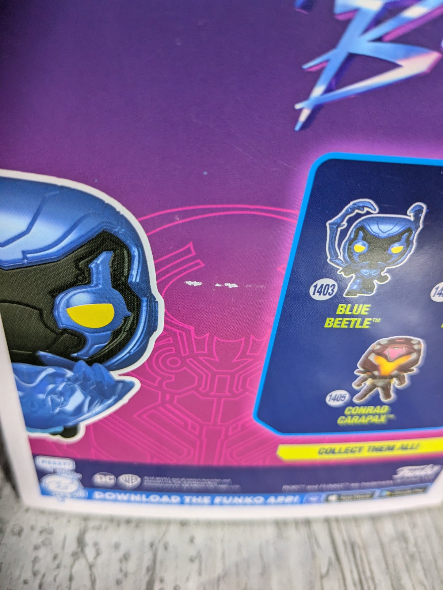 Funko pop 1407 : Blue Beetle (Glow)