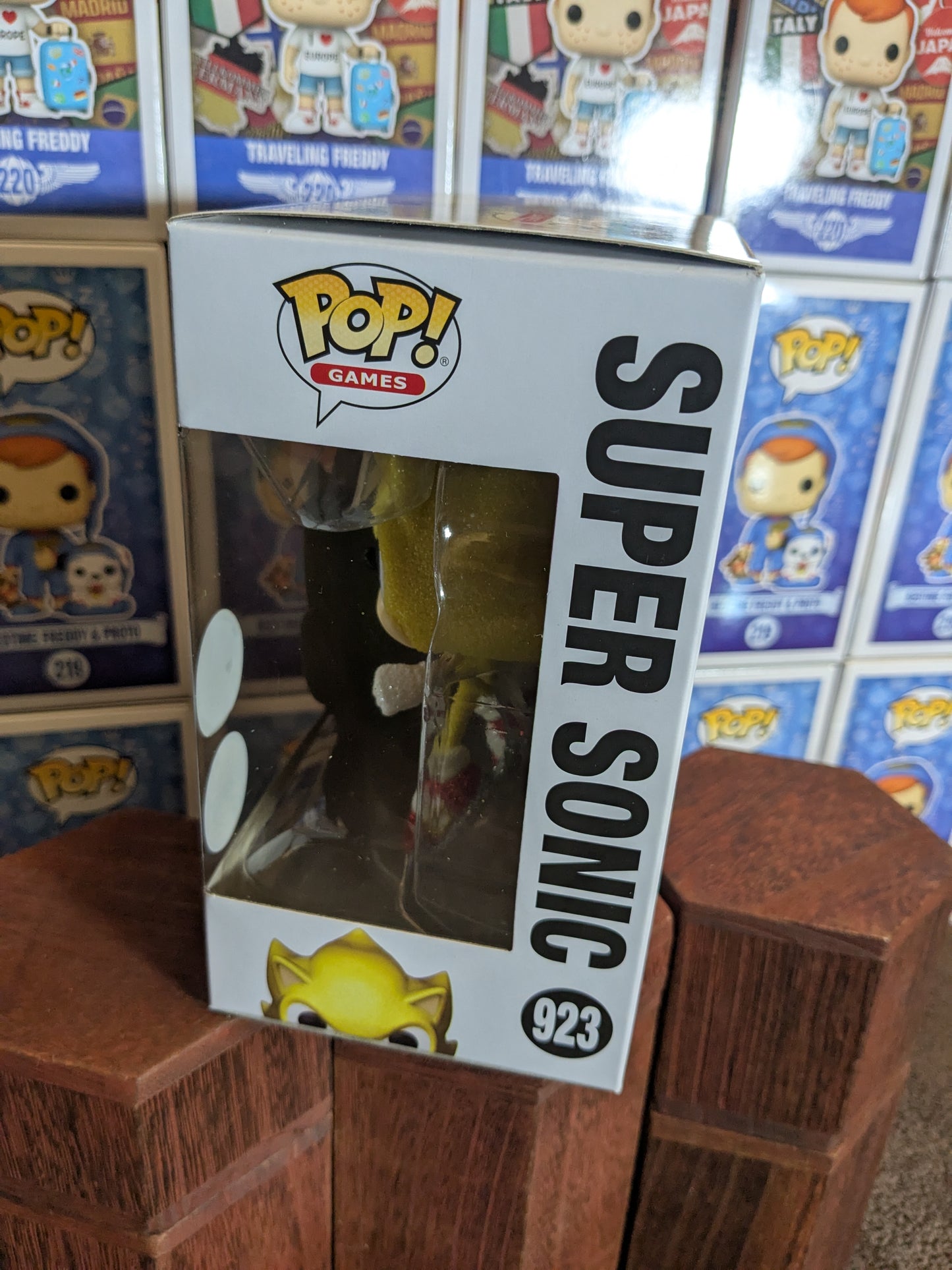 Funko pop 923 : Super Sonic (Chase/Protector)
