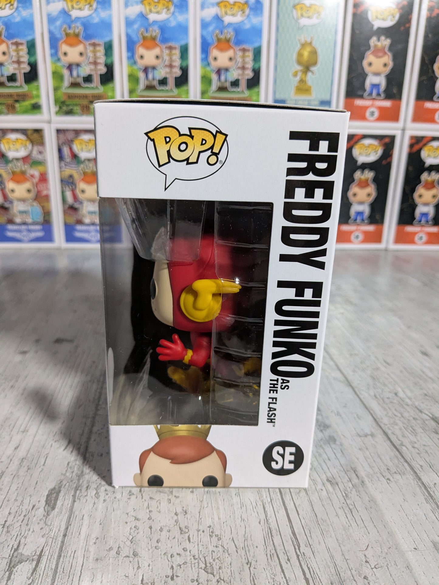 Funko pop SE: Pacchetto Freddy Funko nei panni di Flash