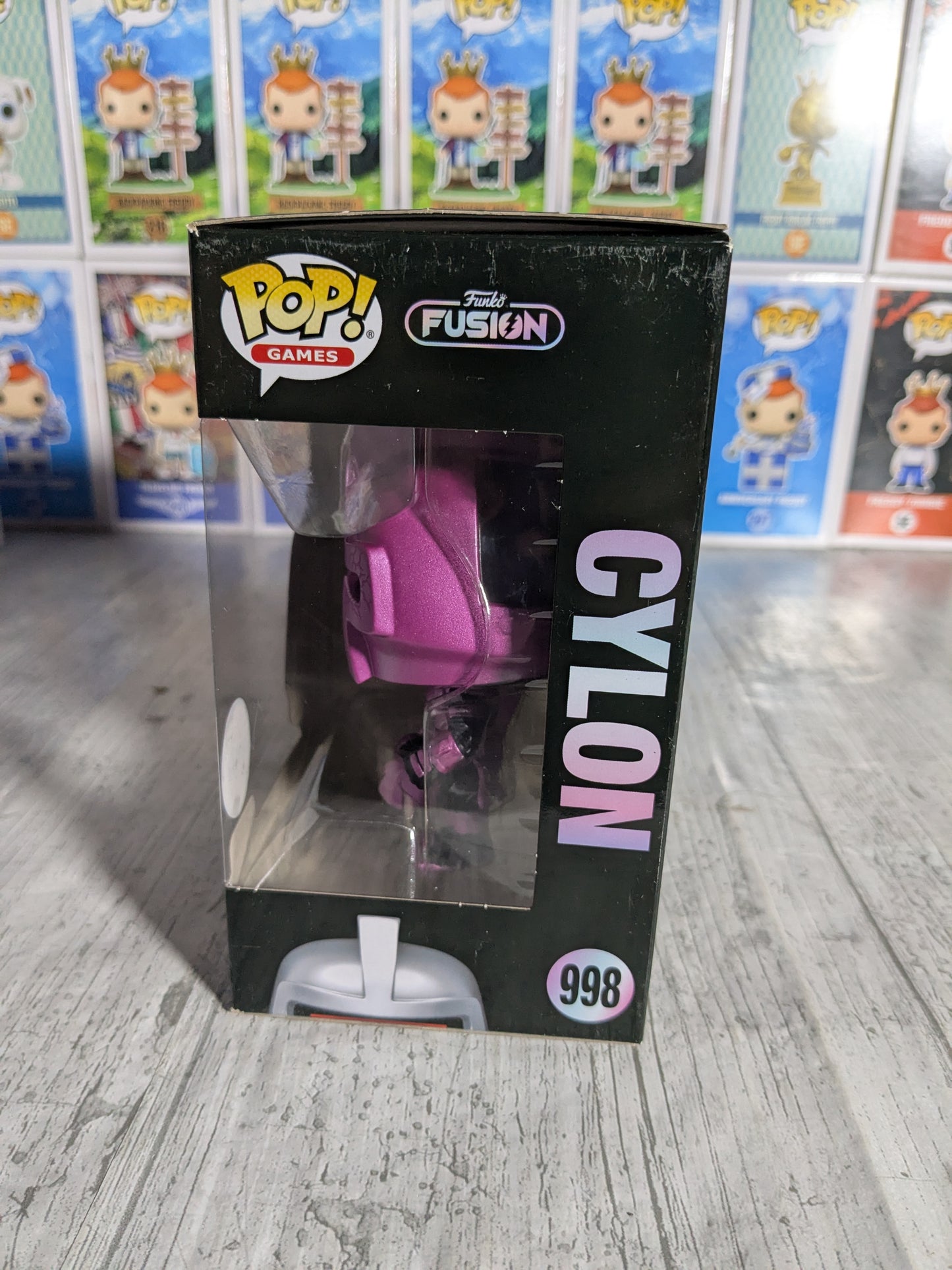 Funko pop 998 : Cylon (Chase)