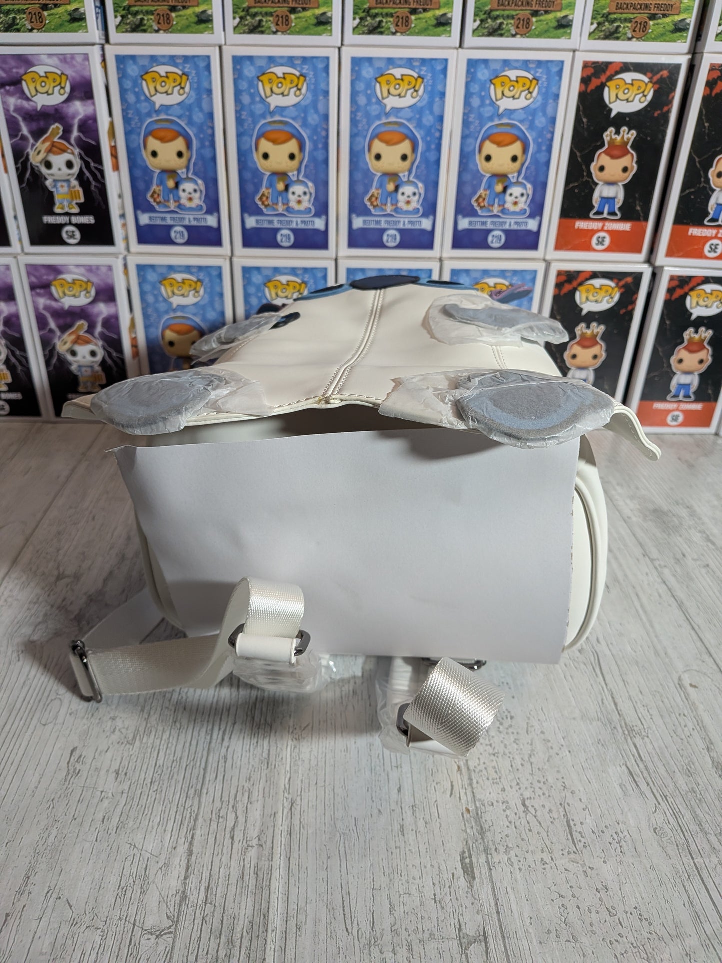 Loungefly Disney - Stitch Geisterkostüm Figur Leuchtender Mini-Rucksack 👻