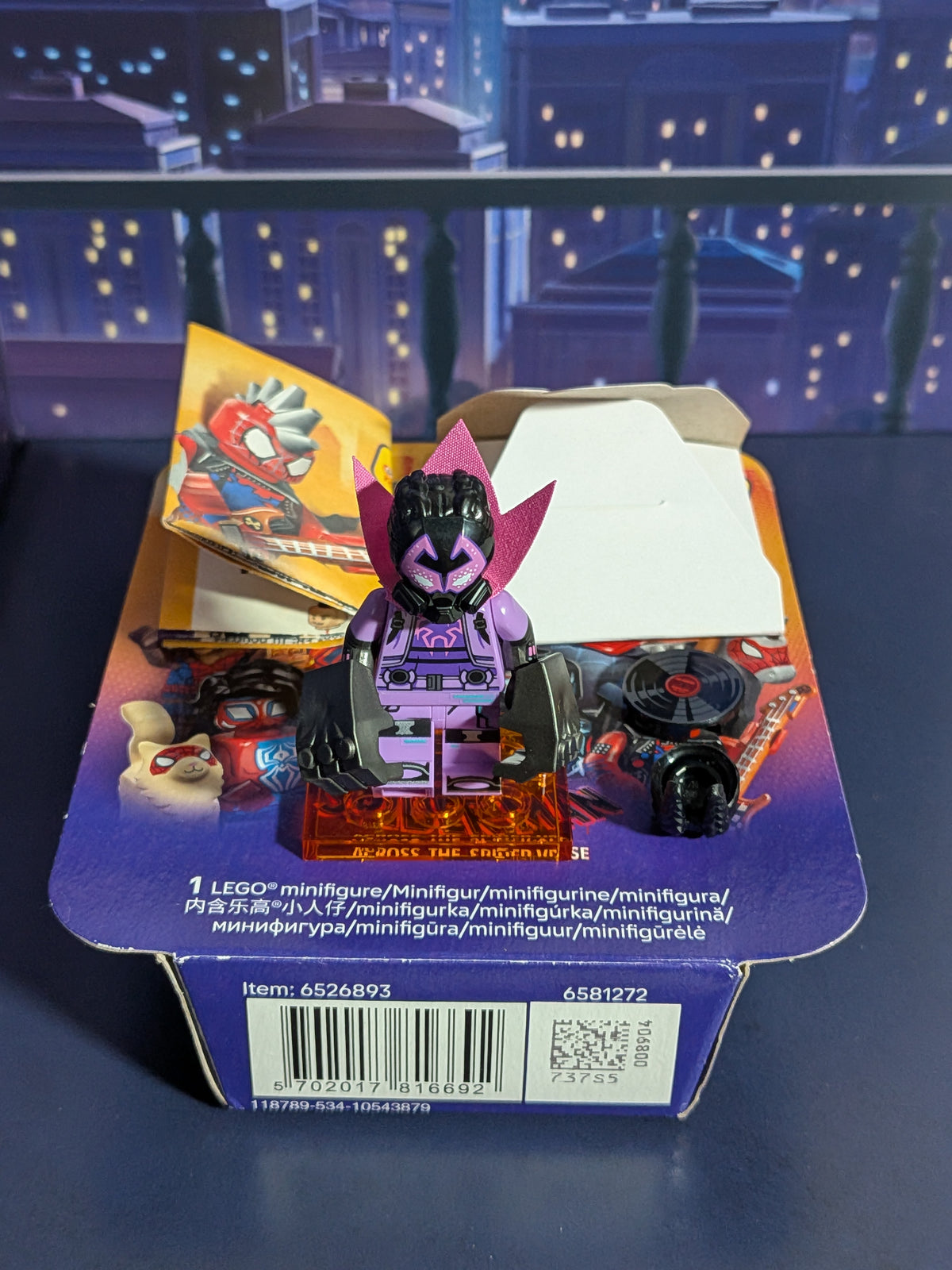 LEGO Minifigures - Prowler