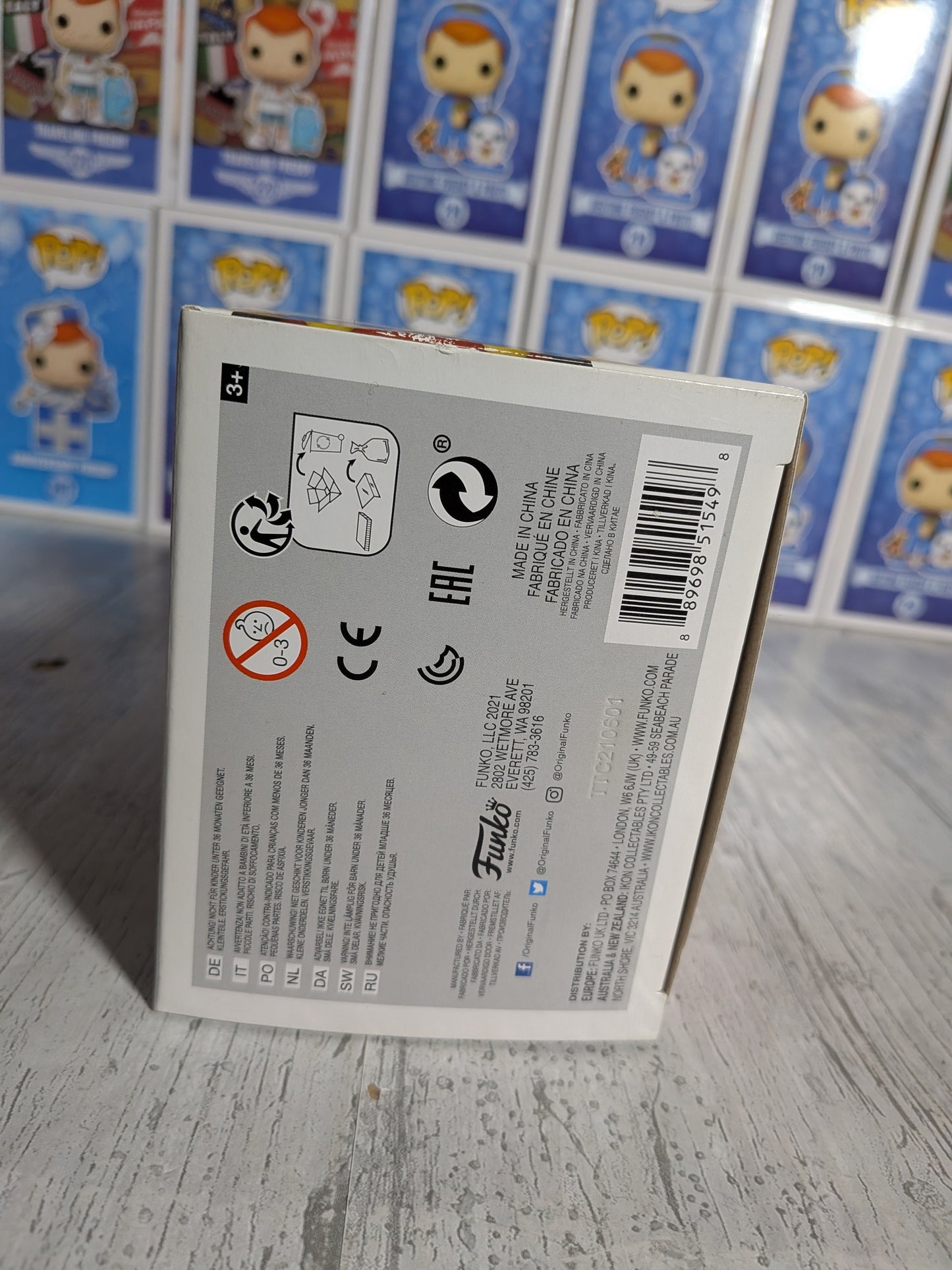 Funko pop Movies #1132 - Mandy (Chase/Damaged Box)