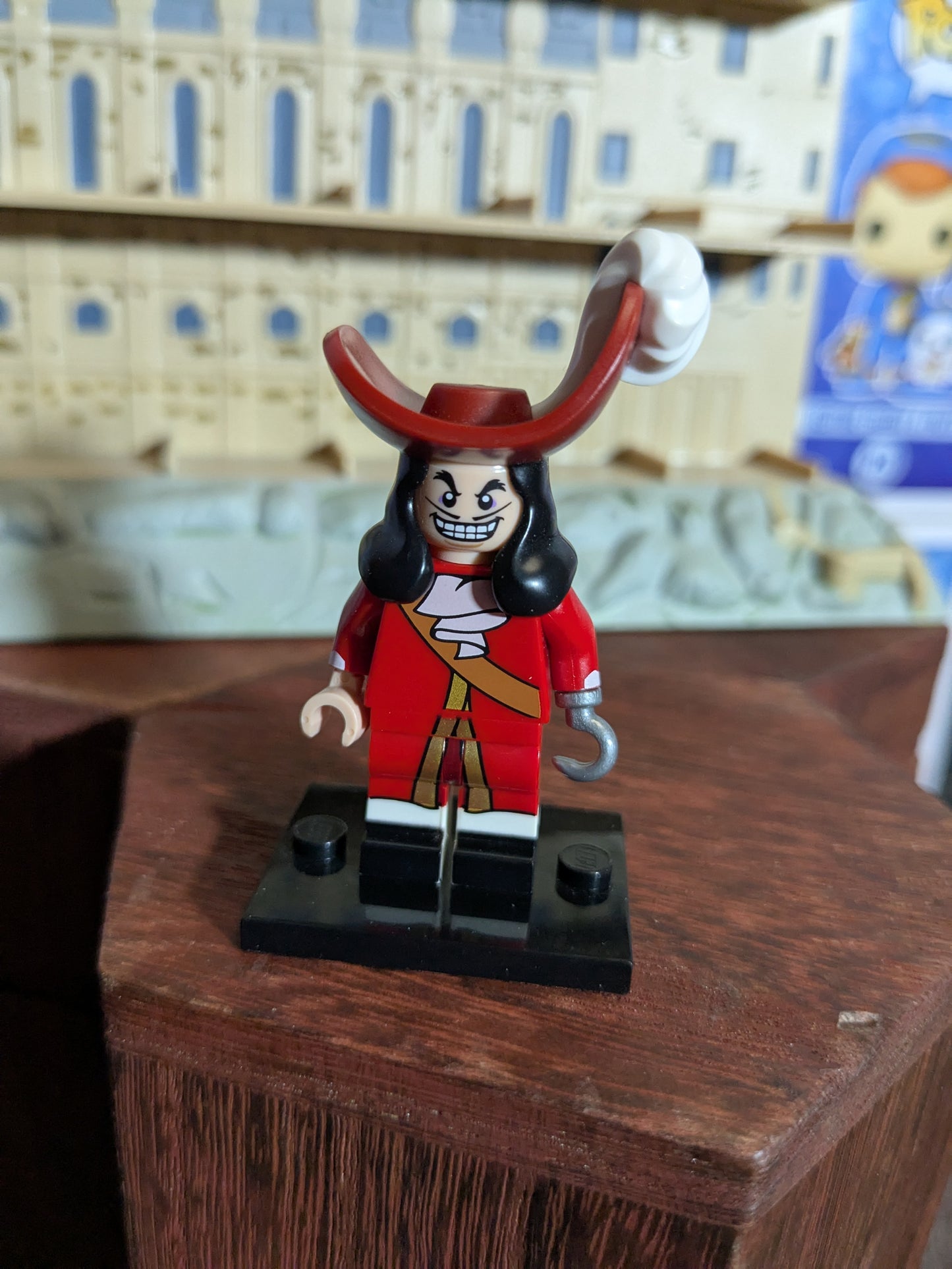Lego Minifigures : Captain Hook