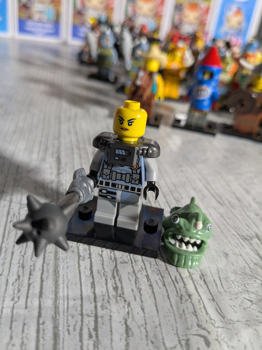 LEGO Minifigures : Shark Army Angler
