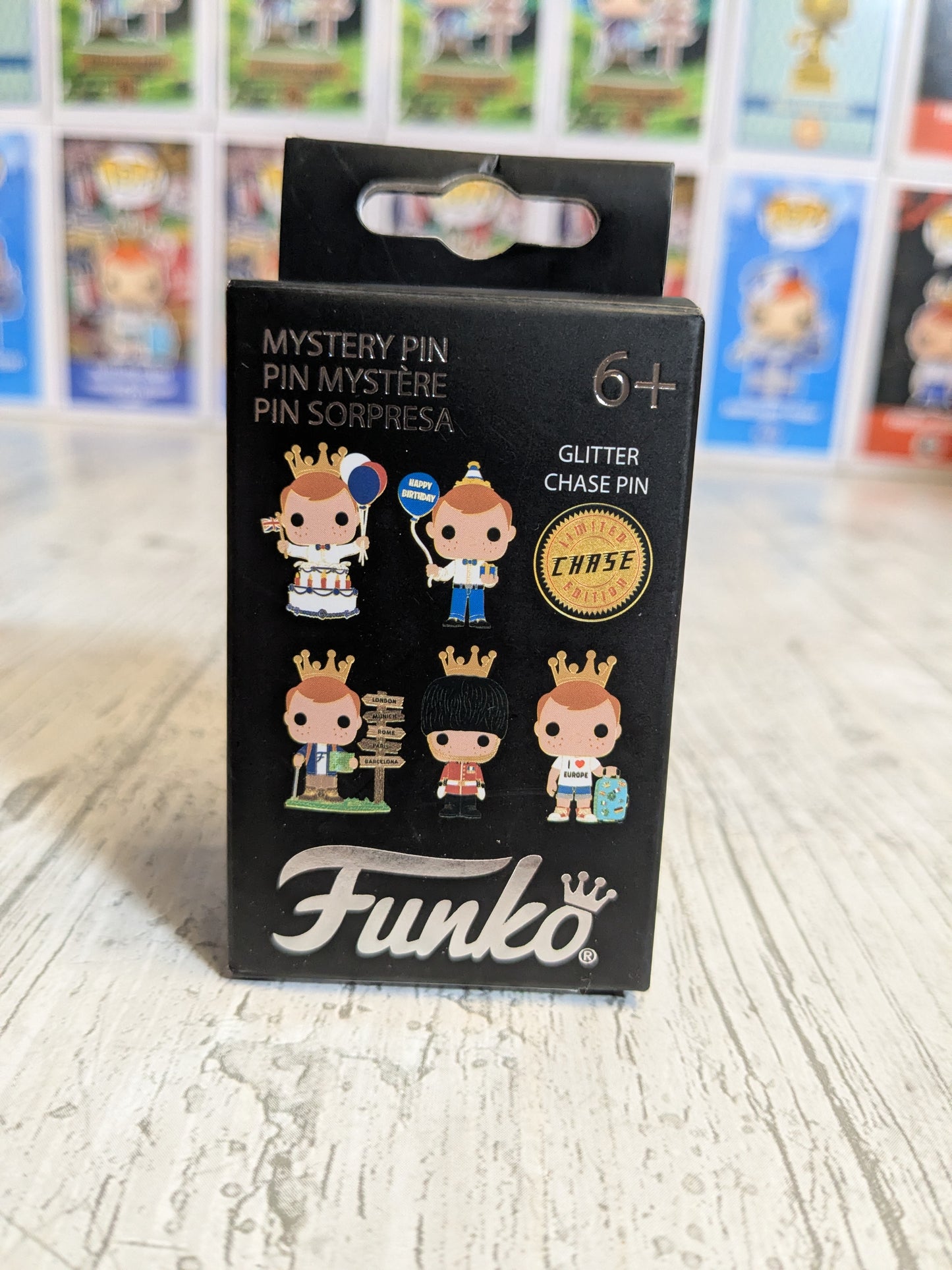 Funko Europe 5th Anniversary Mystery Pin - Birthday Cake Freddy