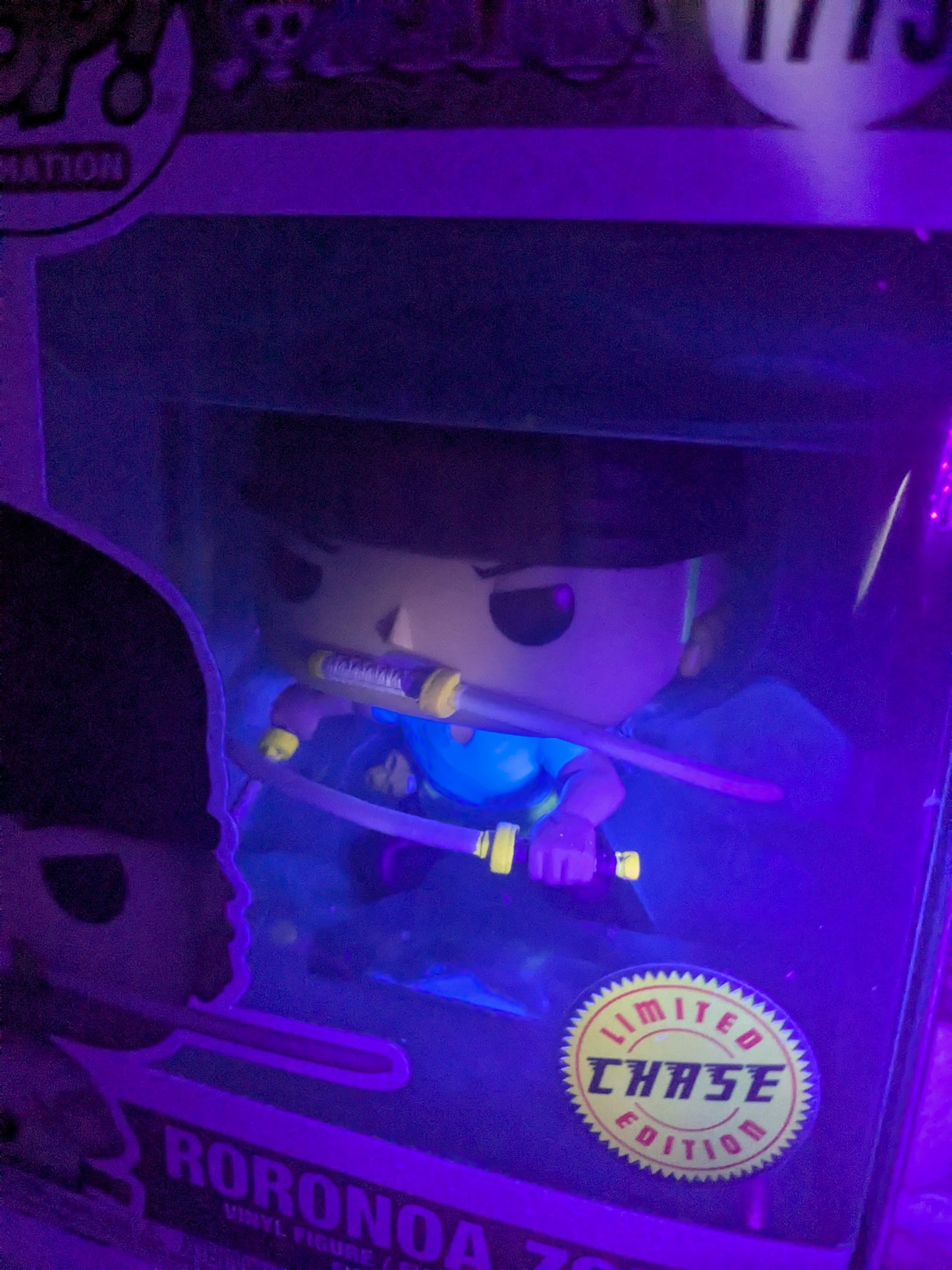 Funko pop 1775 : Roronoa Zoro (Chase)