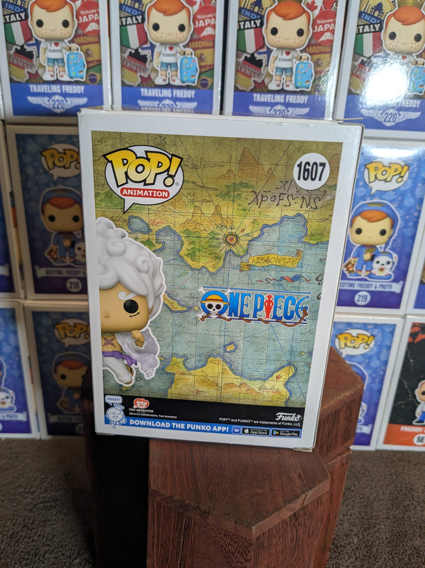 Funko pop 1607 : Luffy Gear Five (Damaged box/plastic)