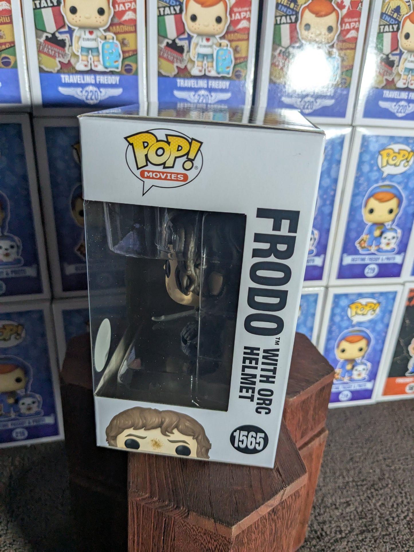 Funko pop 1565 : Frodo with orc helmet