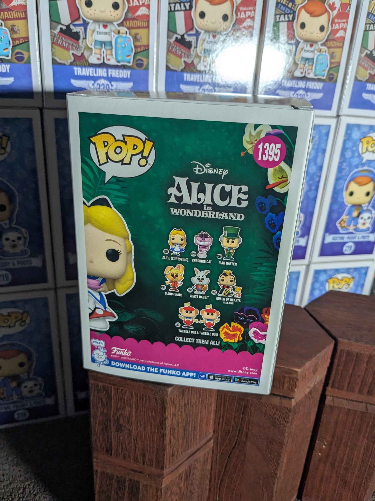 Funko pop 1395 : Alice with Tea - CapyToys
