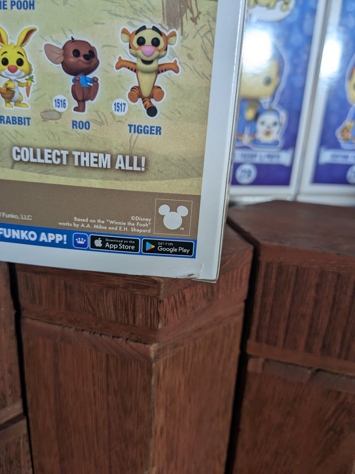 Funko pop 1512 : Winnie the Pooh (Flocked / Damaged Box)