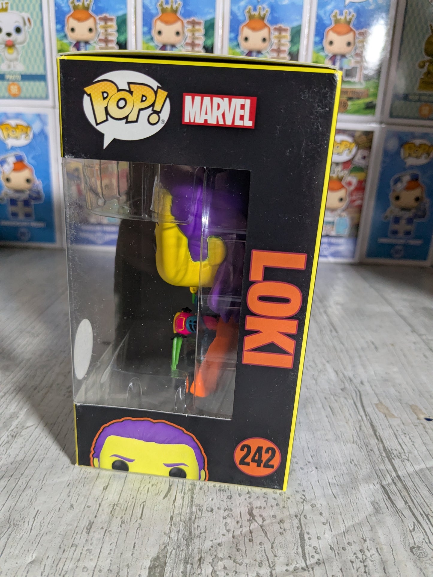 Funko pop 242 : Loki (BL)