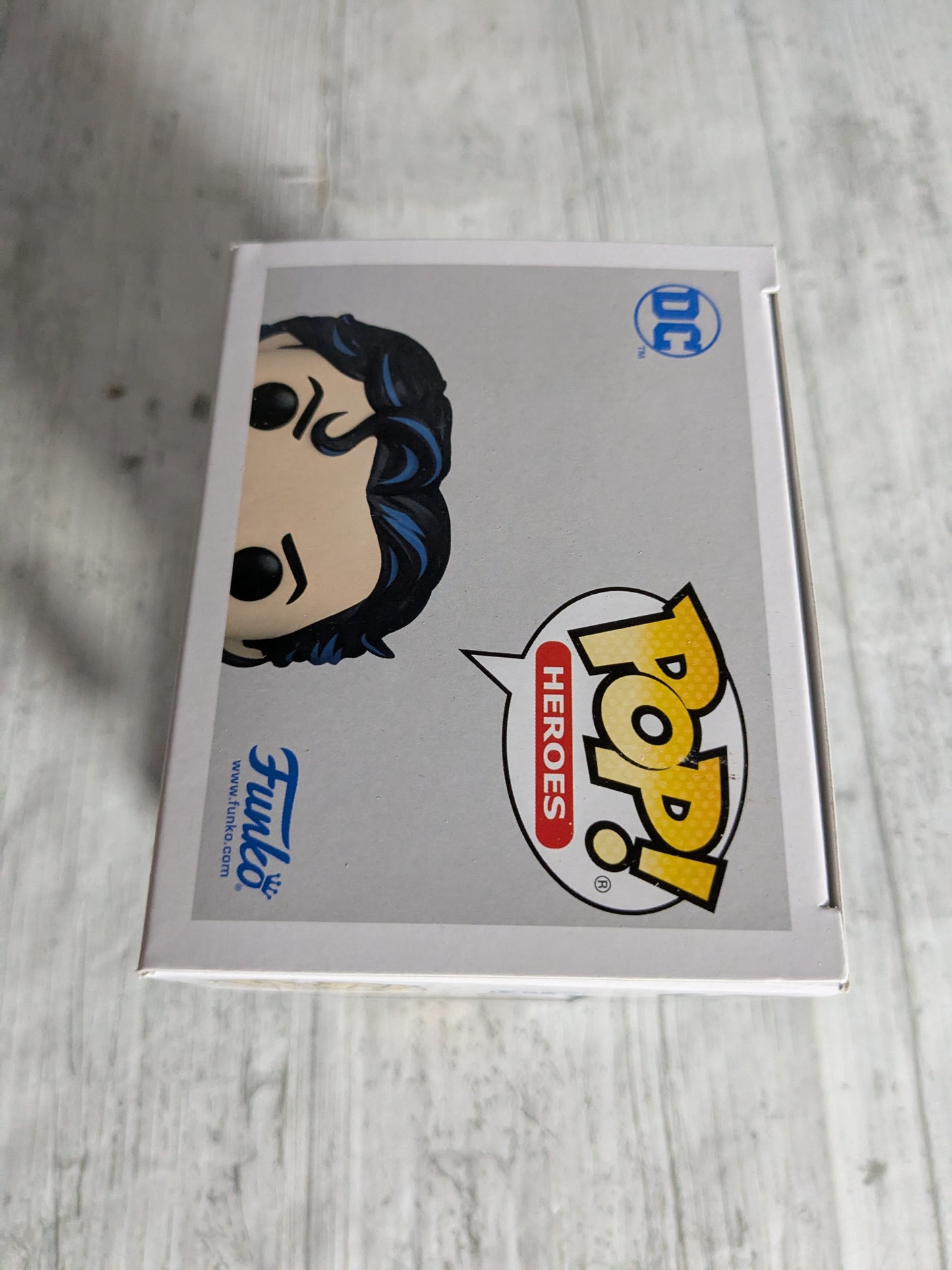 Funko pop 466 : Superman