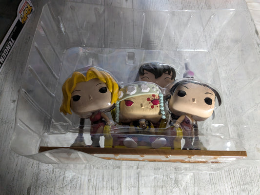 Funko pop Demon Slayer #1944 - Tengen with his Wives (SC2025/Damaged Box/Opened)