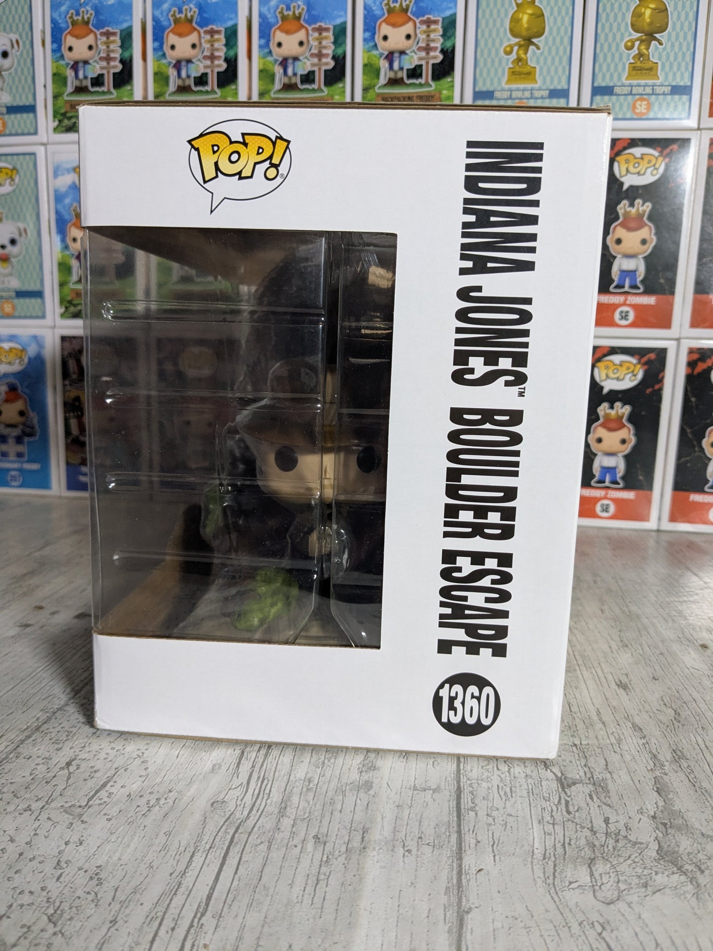Funko pop 1368 : Indiana Jones Boulder Escape (Damaged Box)