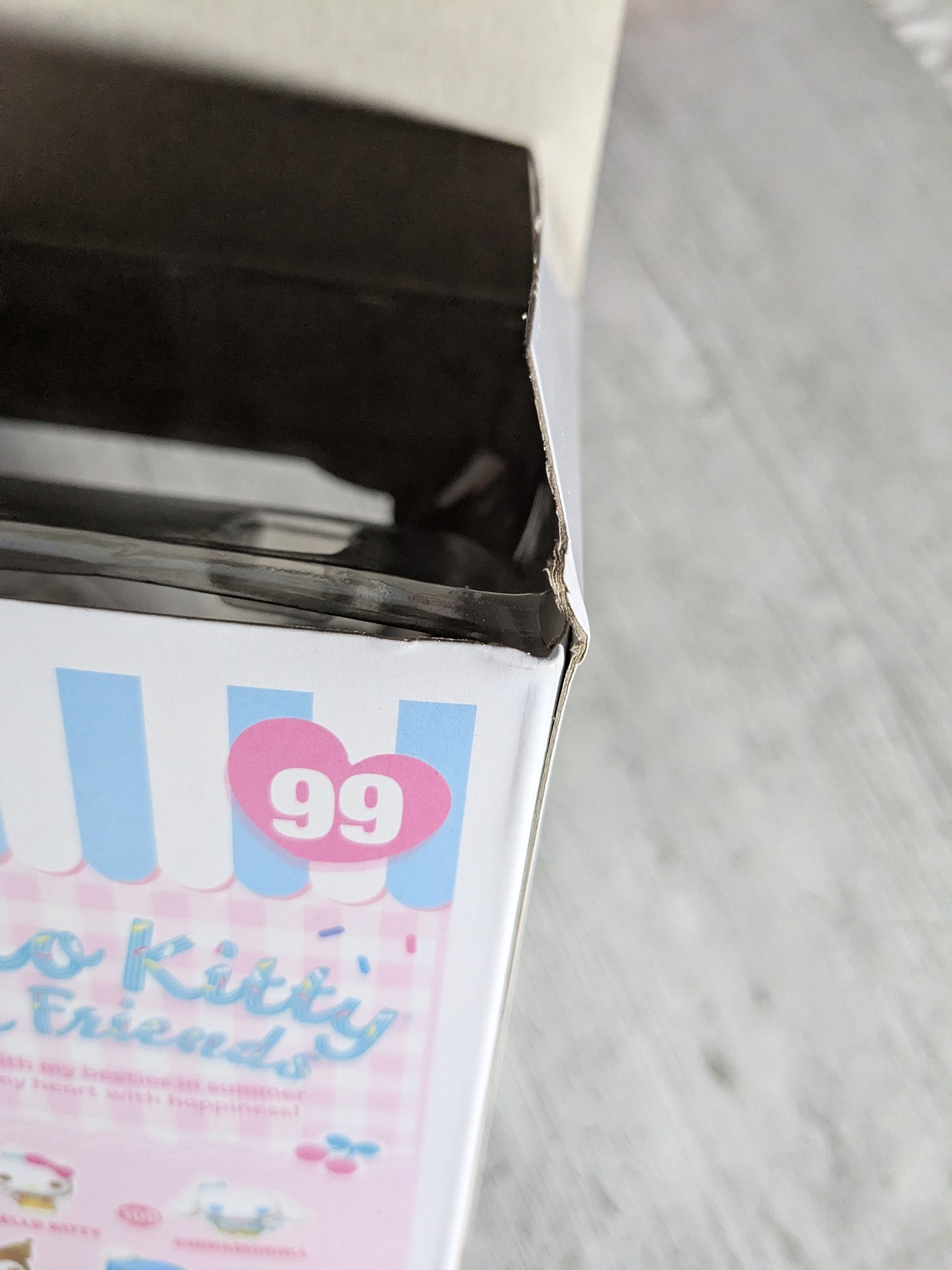 Funko pop 99 : Hello Kitty