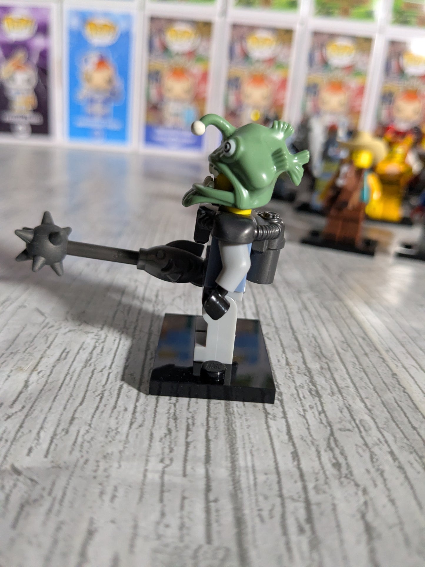 LEGO Minifigures : Shark Army Angler