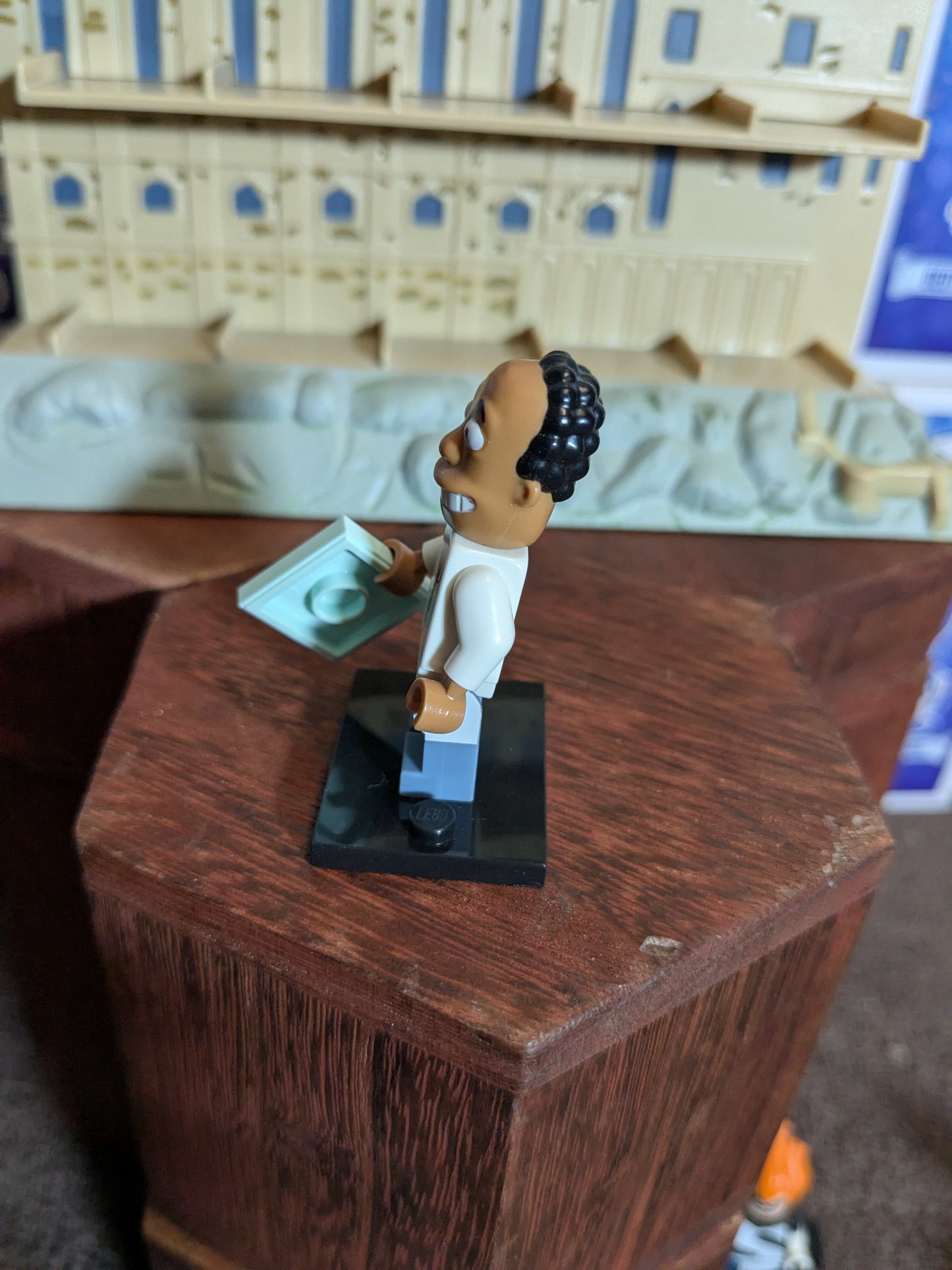 Lego Minifigures : Dr Hibbert