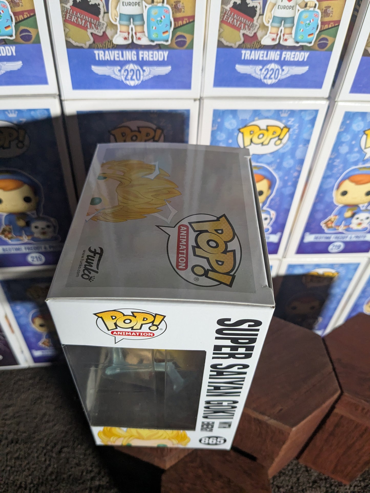 Funko pop 865 : Super Saiyan Goku with Energy