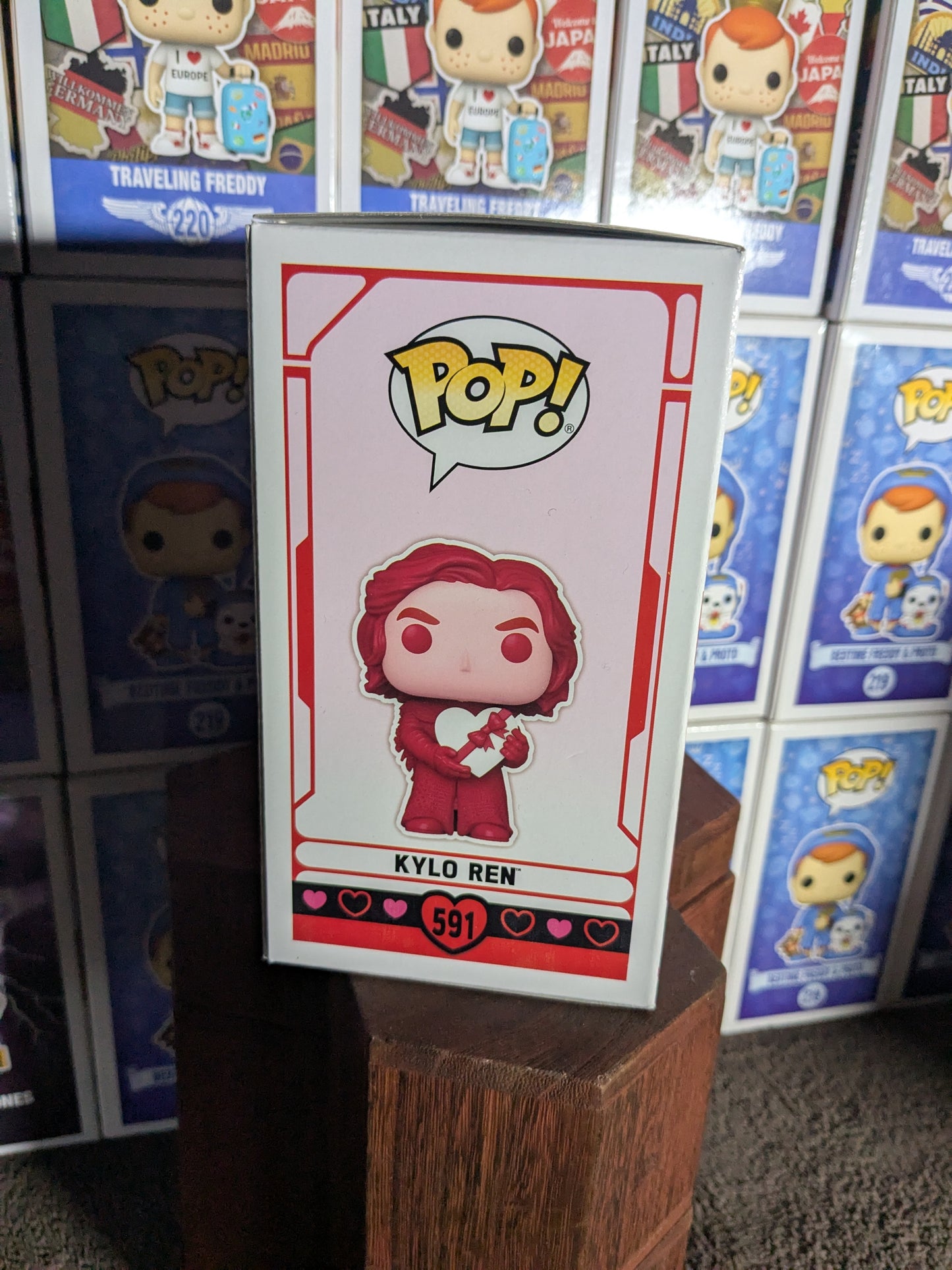 Funko pop 591 : Kylo Ren - CapyToys