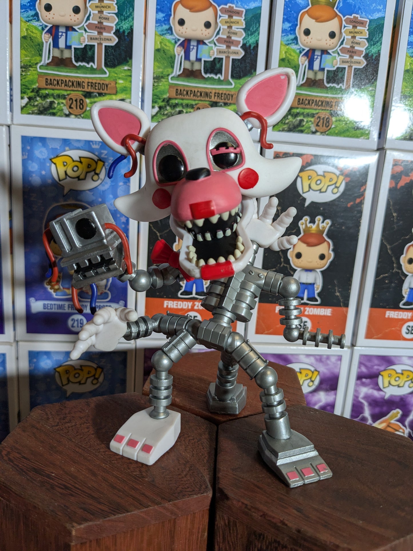 Funko pop 1087 : Mangle (Opened / Damaged Box)