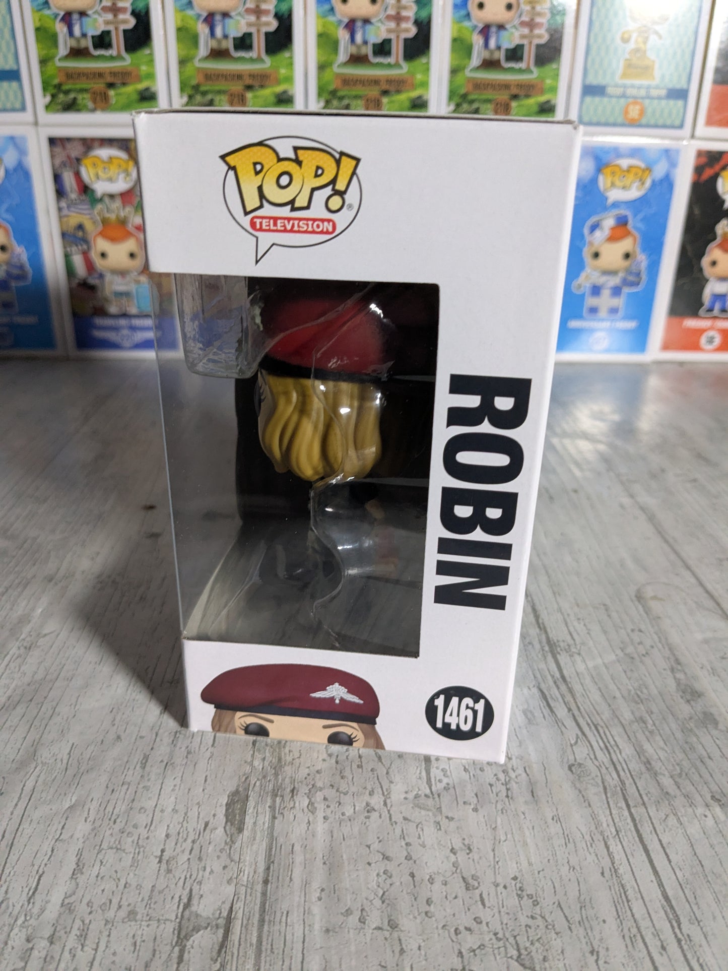 Funko pop 1461 : Robin