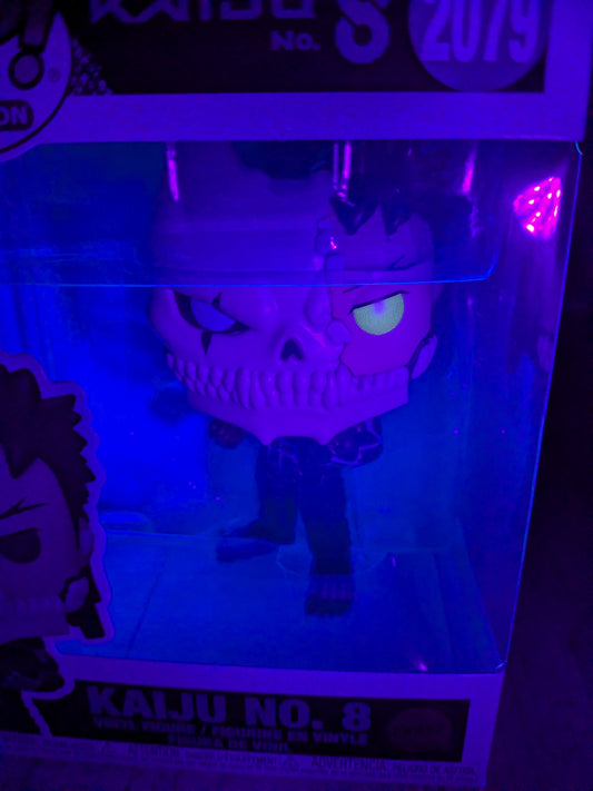 Funko pop Kaiju No. 8 #2079 - Kaiju No. 8 (Chase)