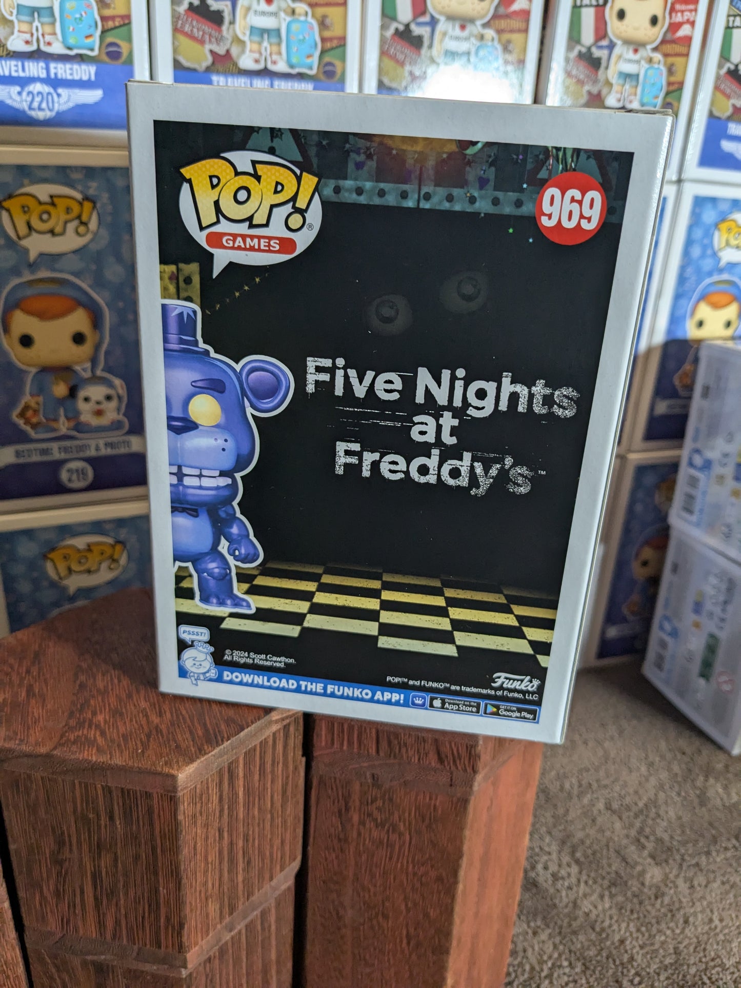 Funko Pop 969: Moonlight Freddy