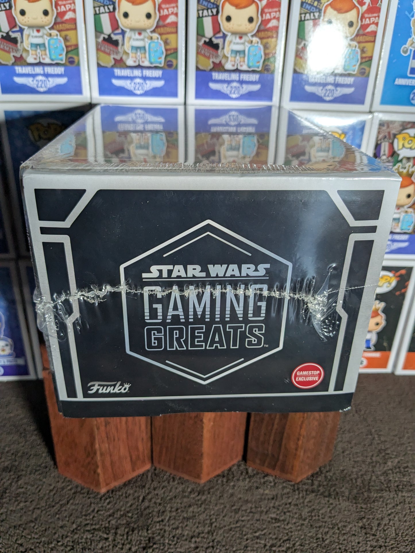 Funko pop Collector Box Knights of the Old Republic (GameStop) - CapyToys