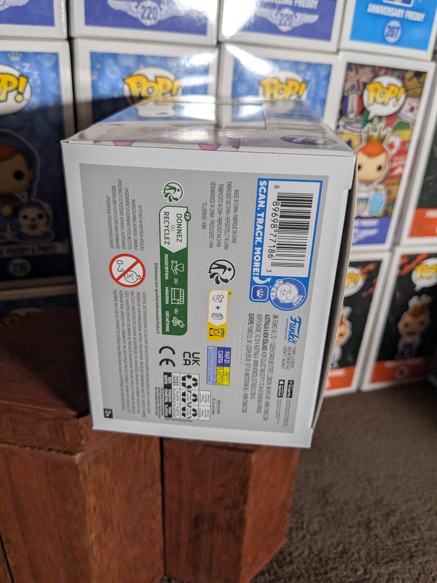 Funko pop 77: Hello Kitty (Glitter)