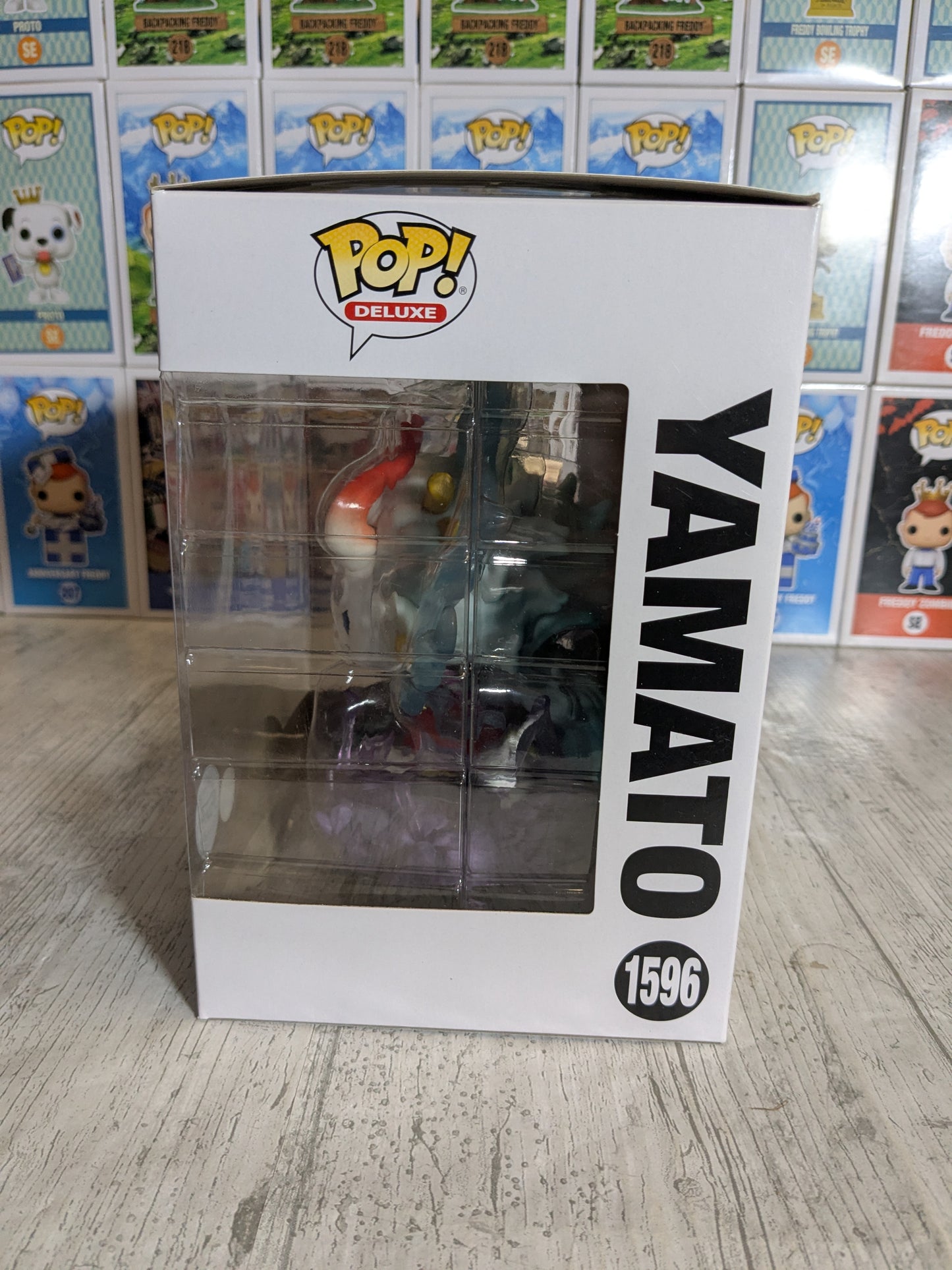 Funko pop 1596 : Yamato (Glow)